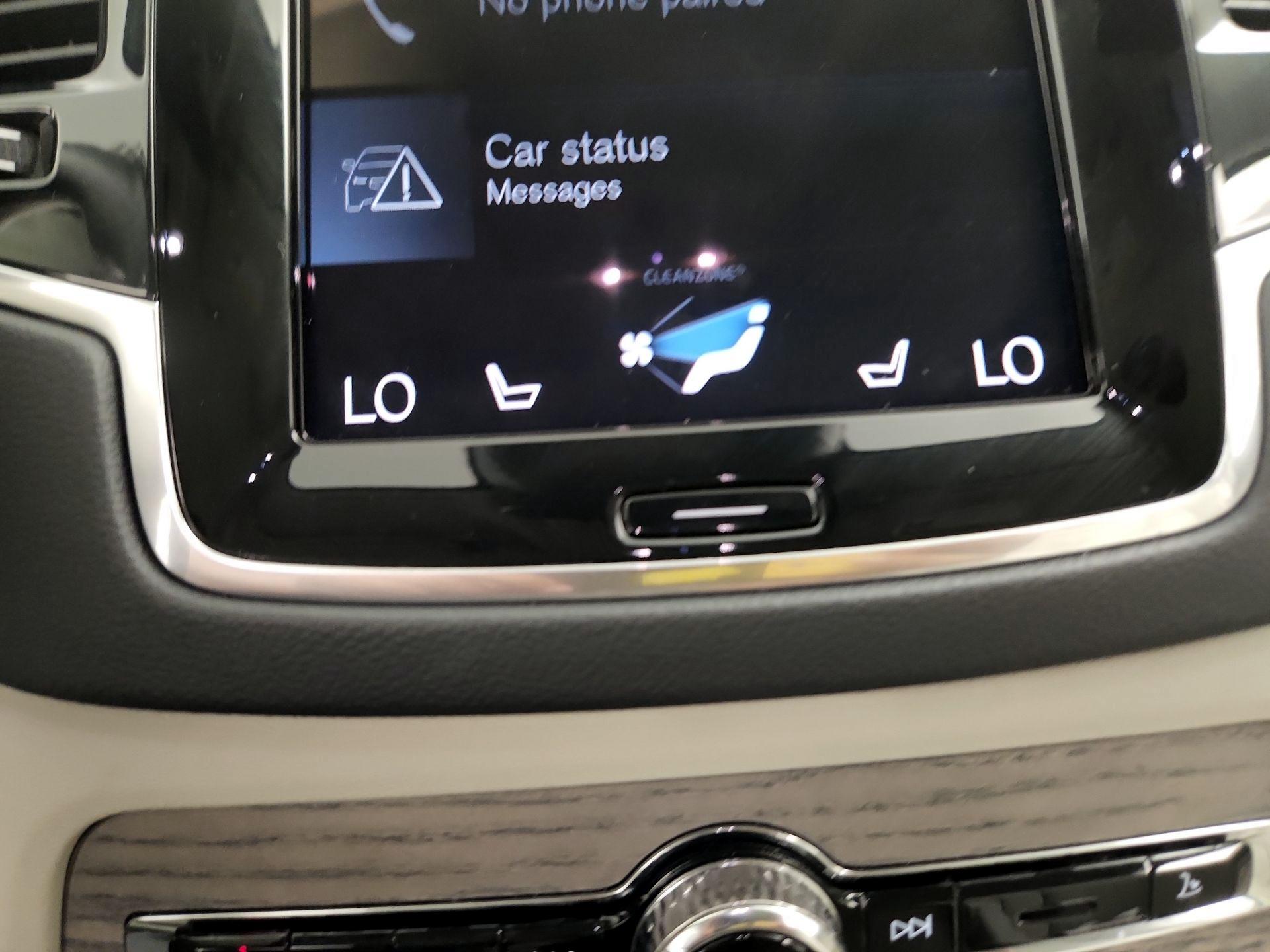 Thumbnail: 2022 Volvo XC90 - 16