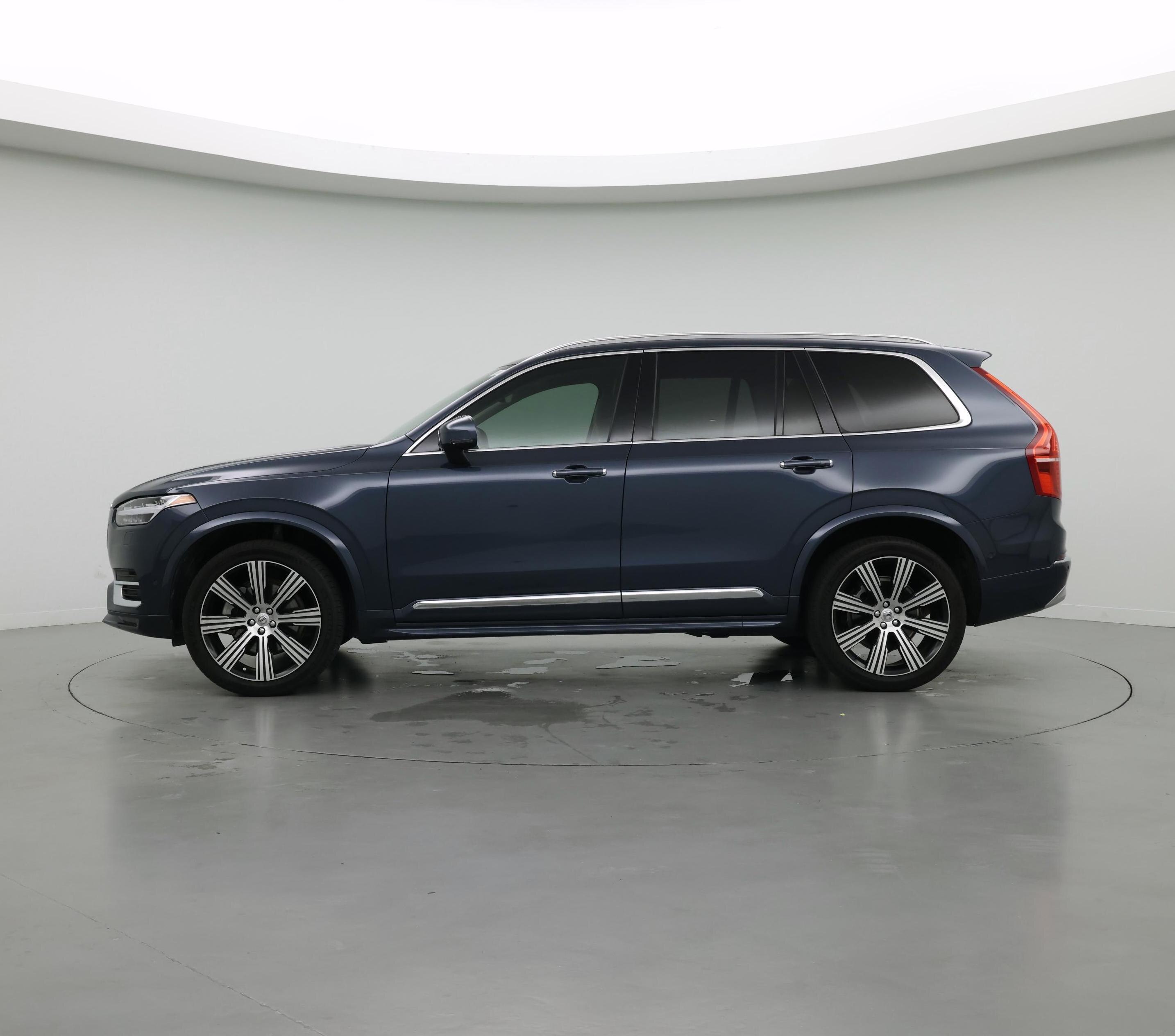 Thumbnail: 2022 Volvo XC90 - 3