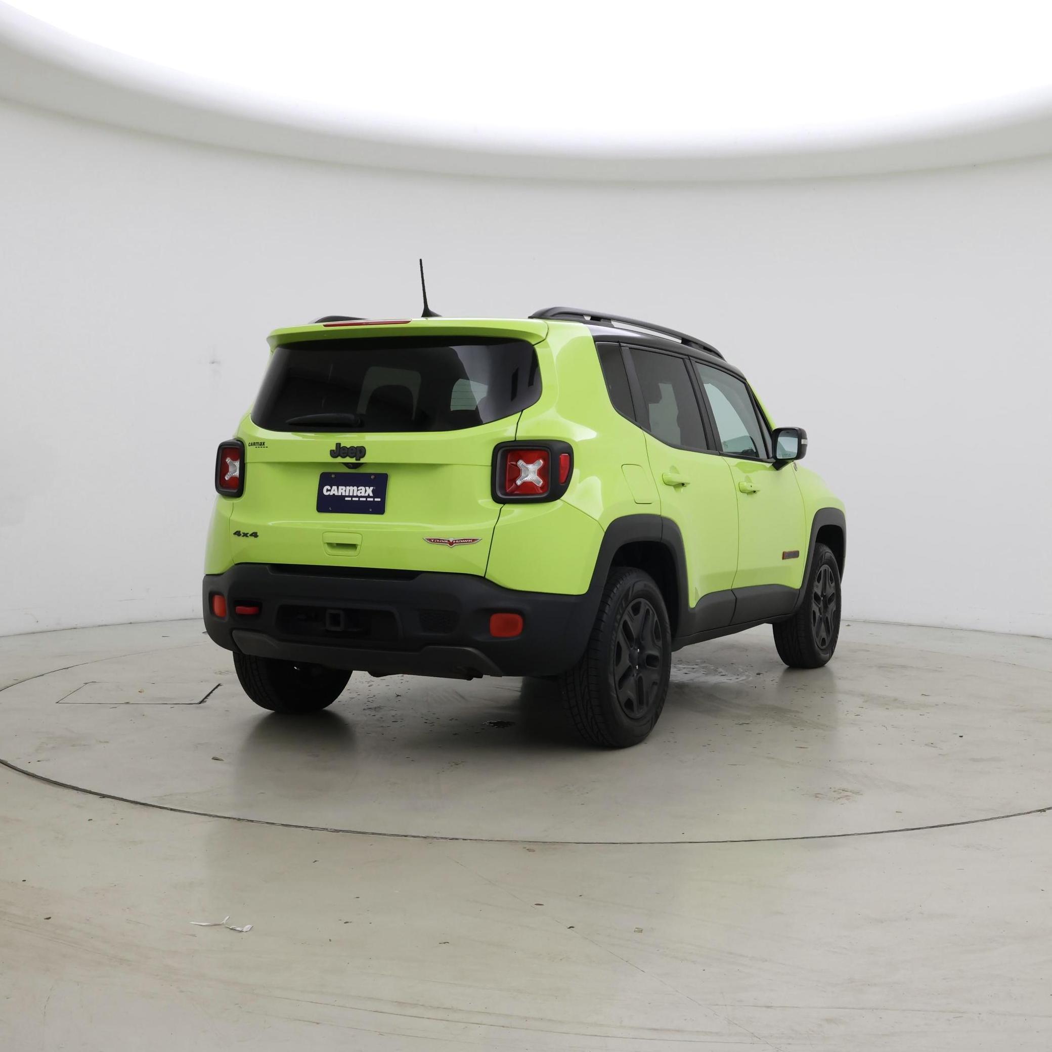 Thumbnail: 2018 Jeep Renegade - 8