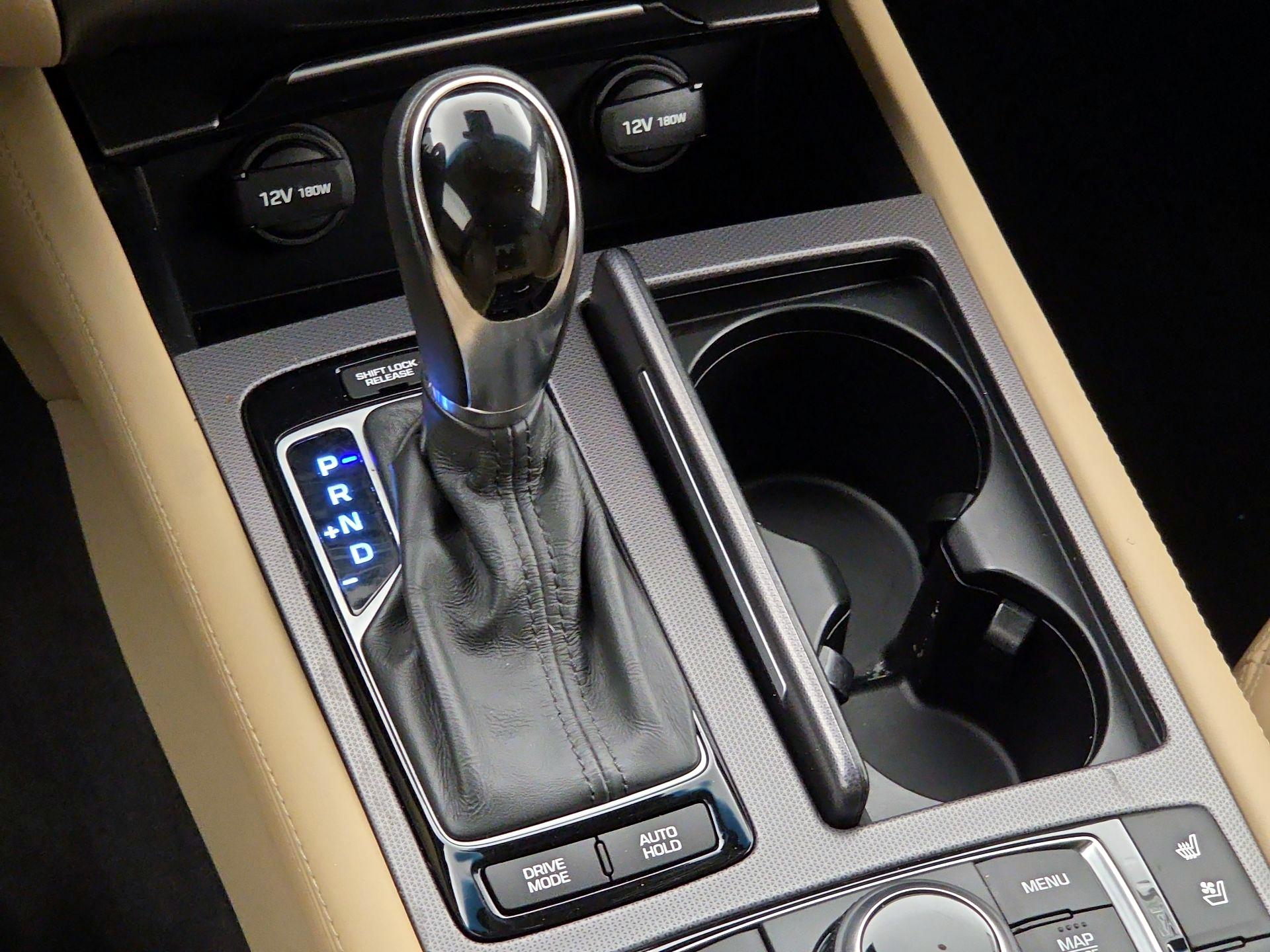 Thumbnail: 2017 Genesis G80 - 18