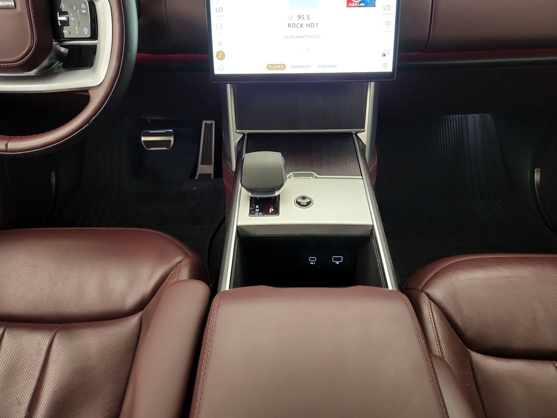 Thumbnail: 2024 Land Rover Range Rover - 17