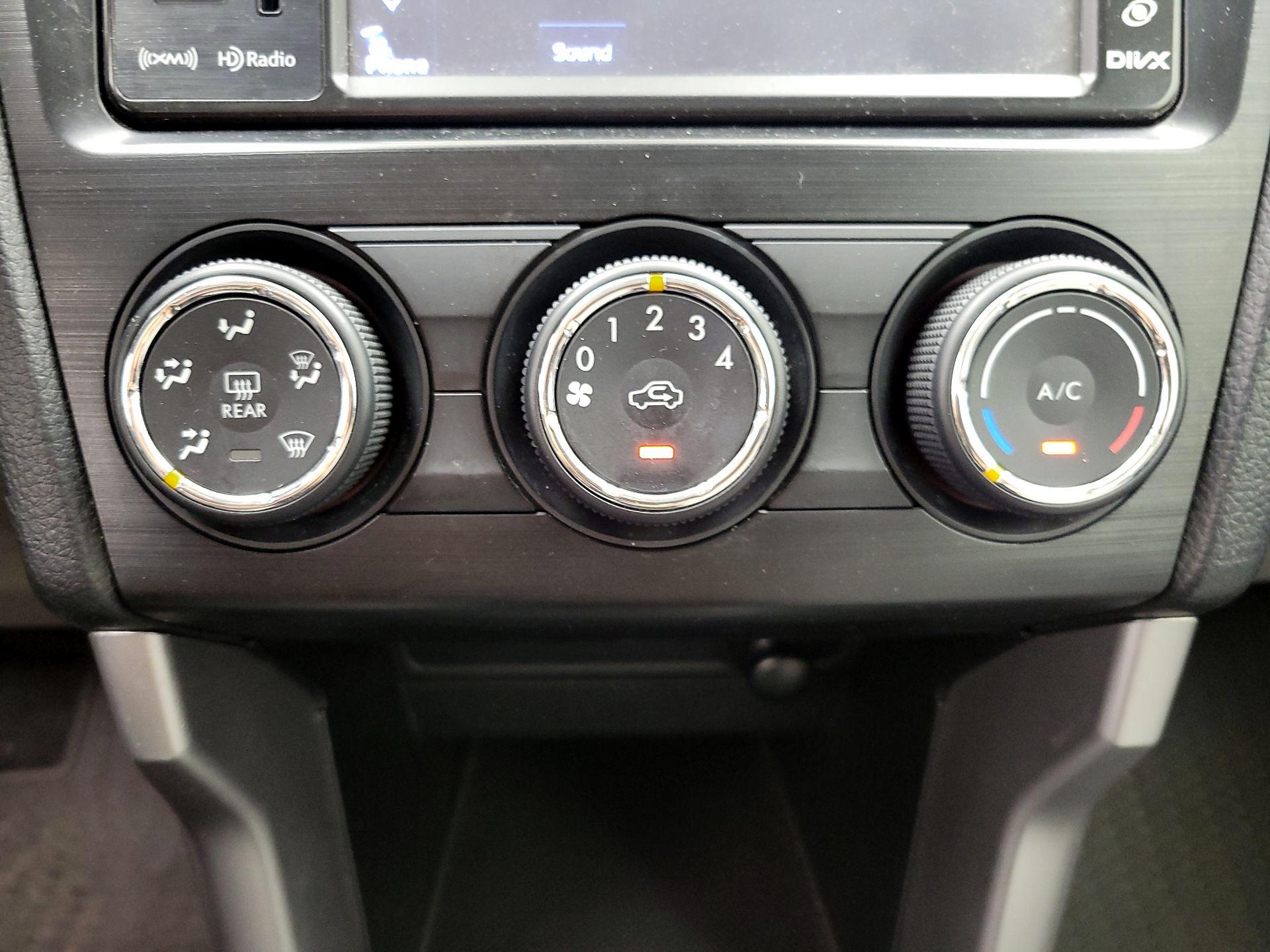 Thumbnail: 2015 Subaru Forester - 16