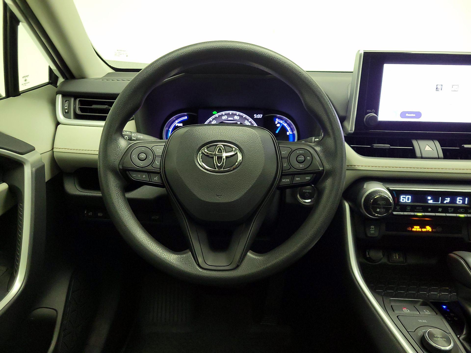 Thumbnail: 2024 Toyota RAV4 - 10