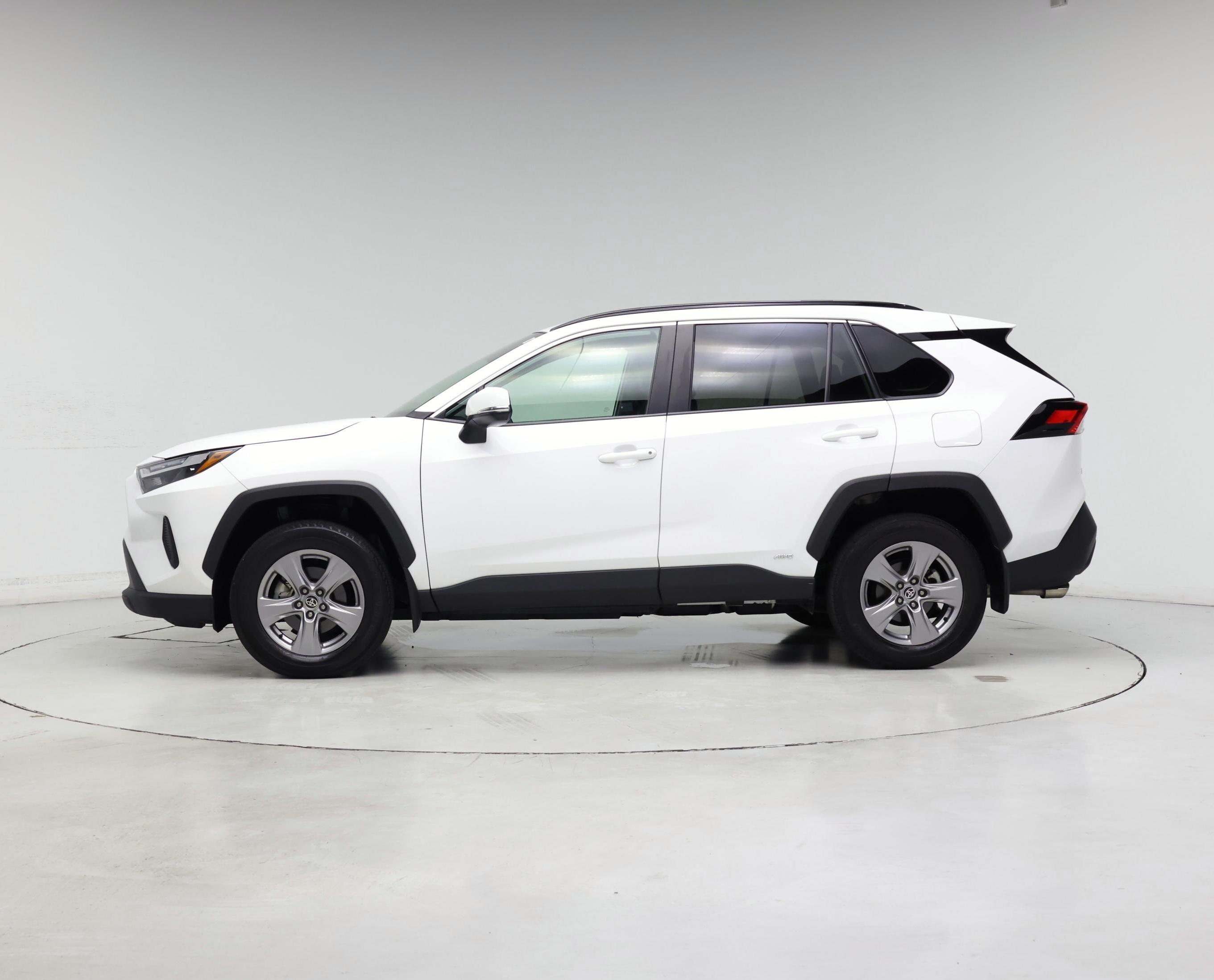 Thumbnail: 2024 Toyota RAV4 - 3