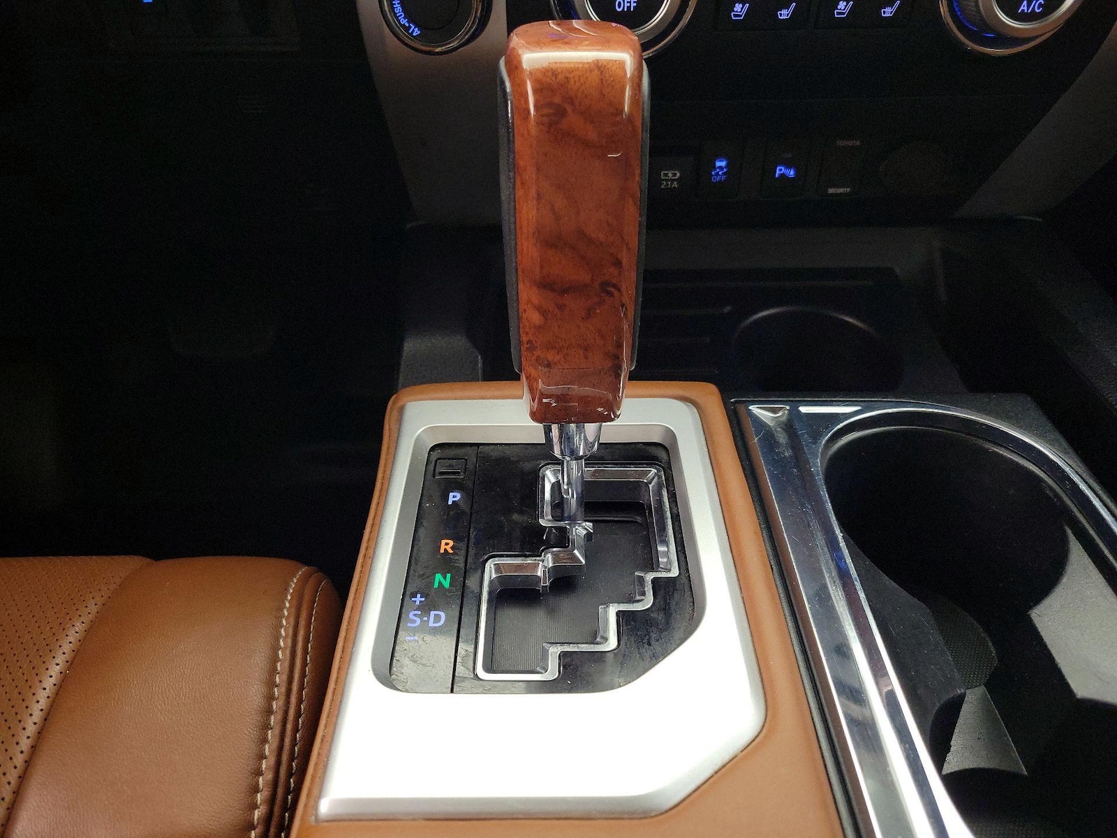 2020 Toyota Tundra 1794 Edition - Photo 18