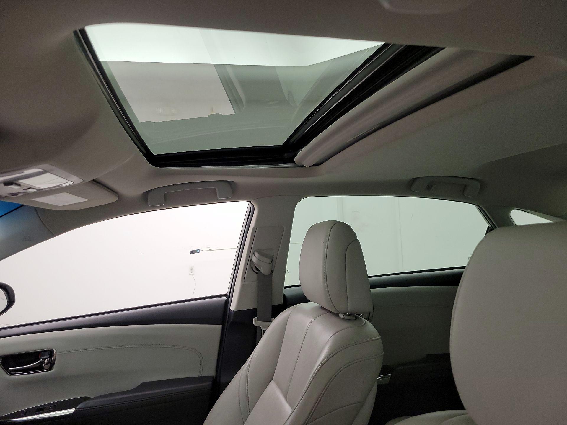Thumbnail: 2016 Toyota Avalon - 19