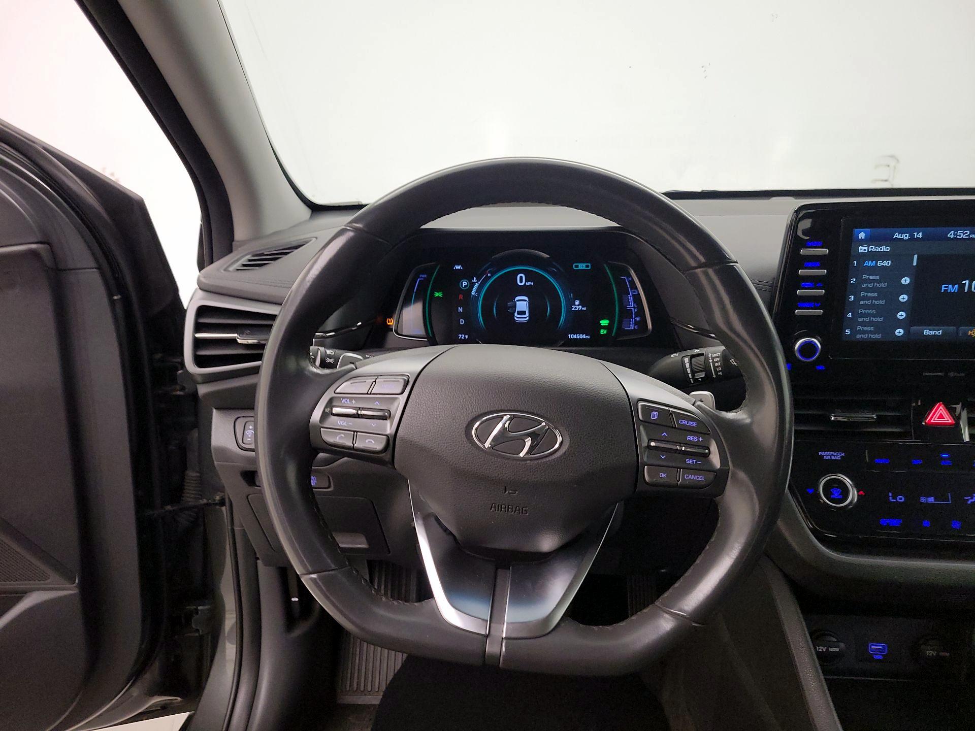 Thumbnail: 2020 Hyundai Ioniq - 10