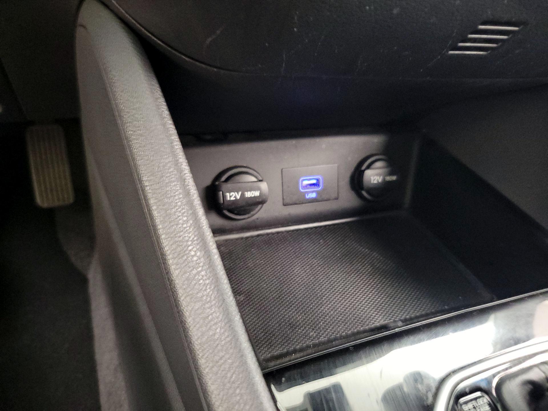 Thumbnail: 2020 Hyundai Ioniq - 18