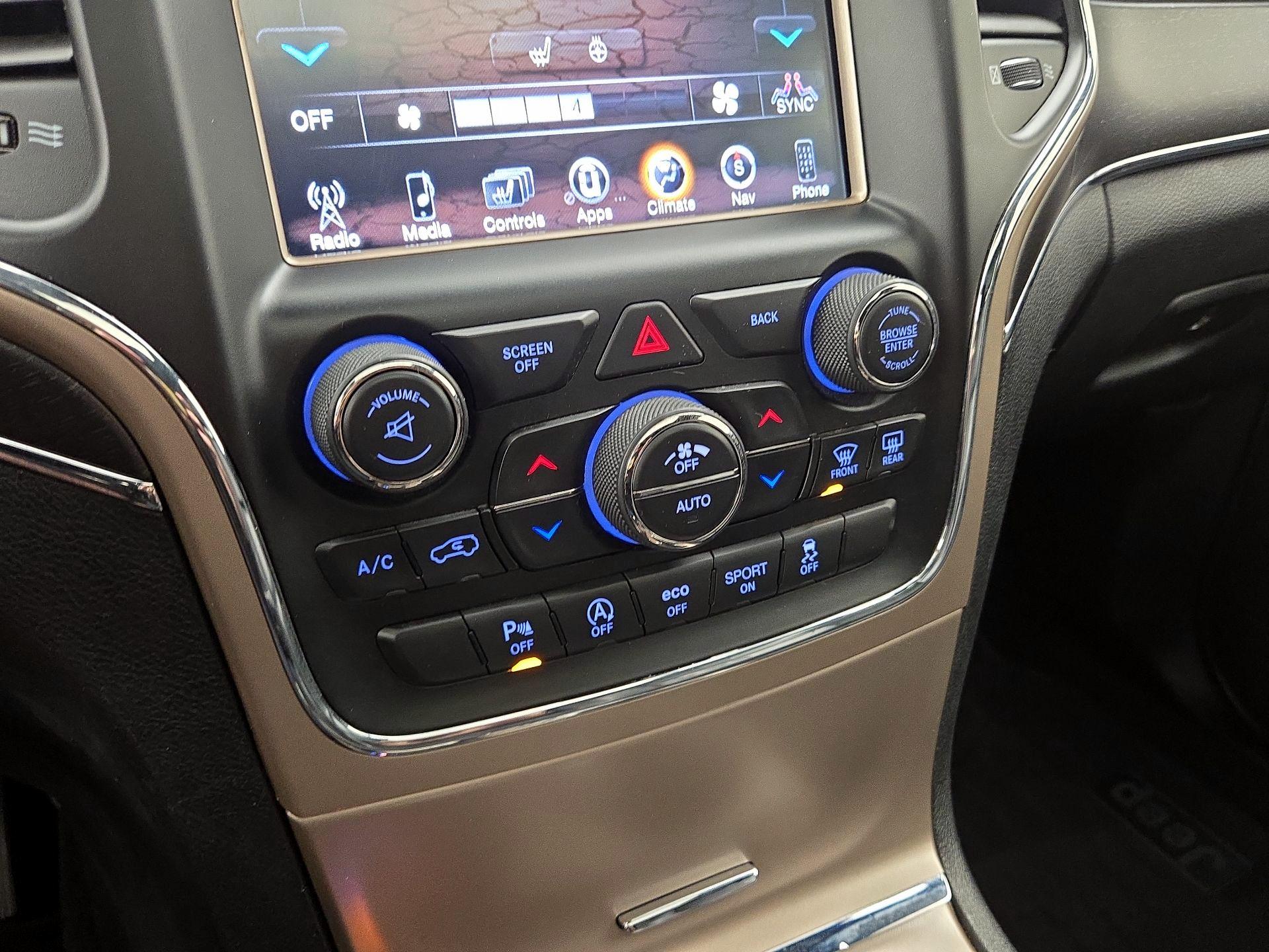 Thumbnail: 2017 Jeep Grand Cherokee - 17