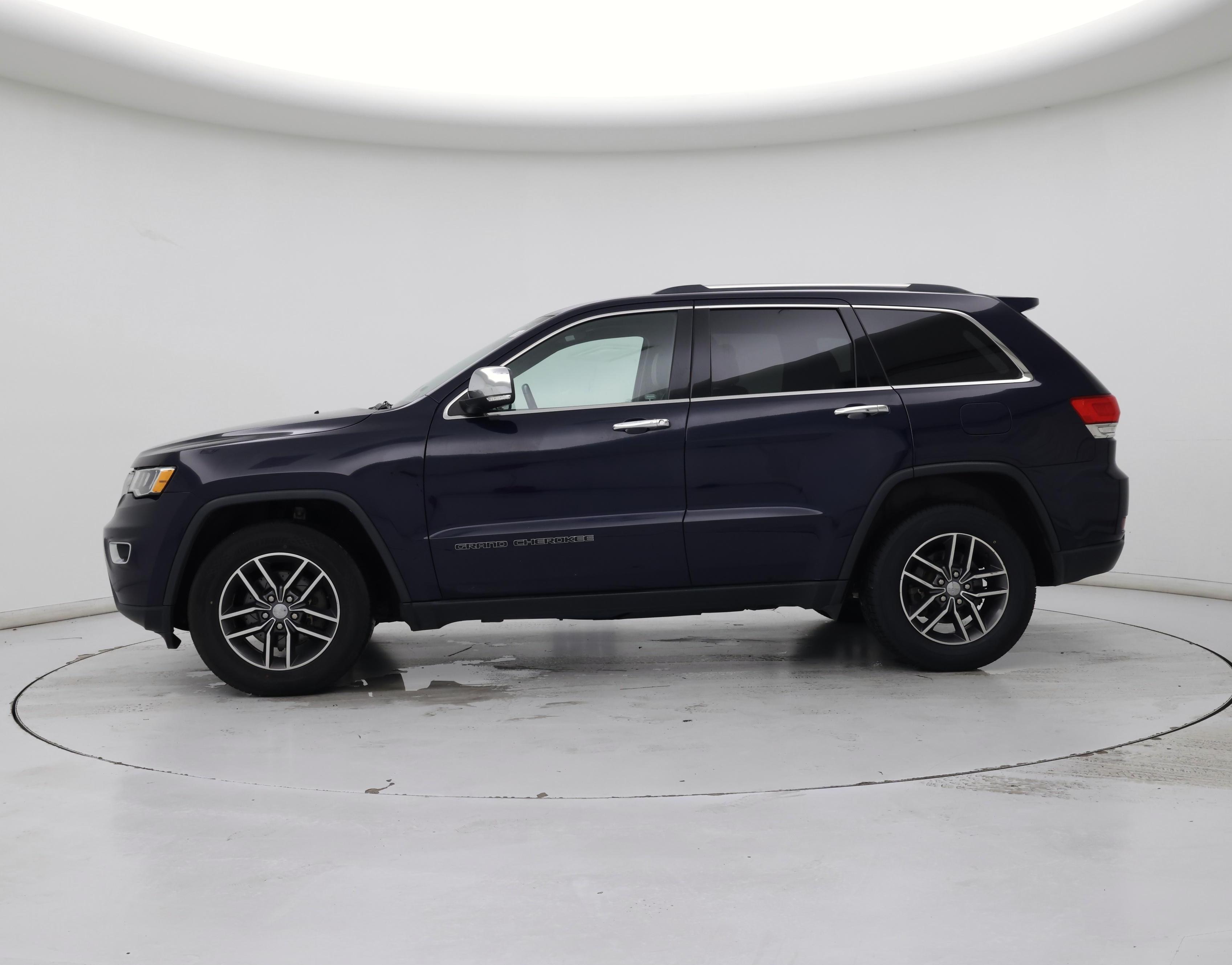Thumbnail: 2017 Jeep Grand Cherokee - 3