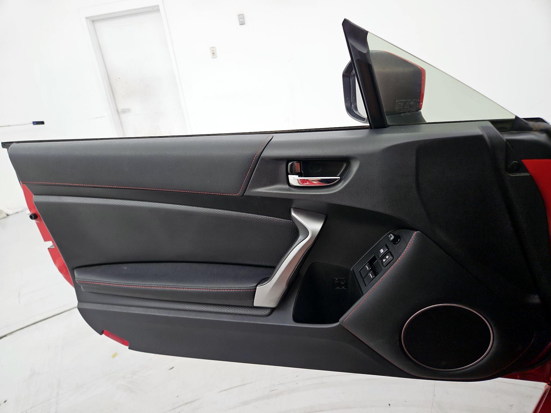 Thumbnail: 2014 Scion FR-S - 12