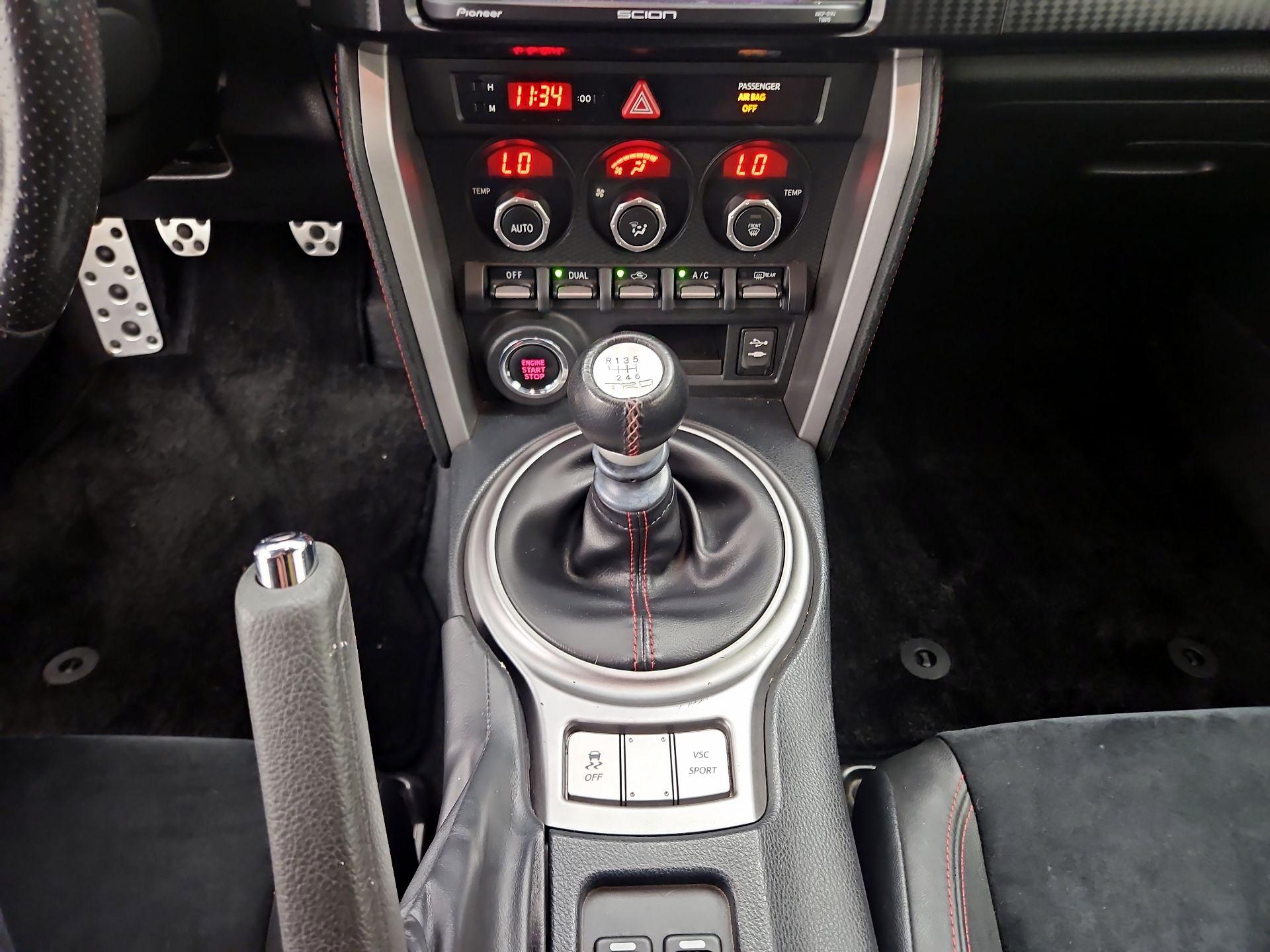Thumbnail: 2014 Scion FR-S - 16