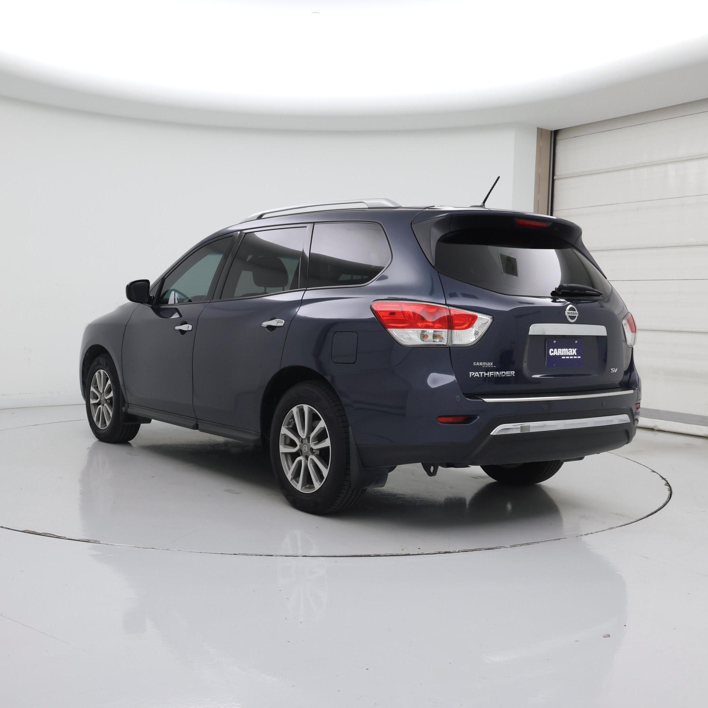 Thumbnail: 2015 Nissan Pathfinder - 2