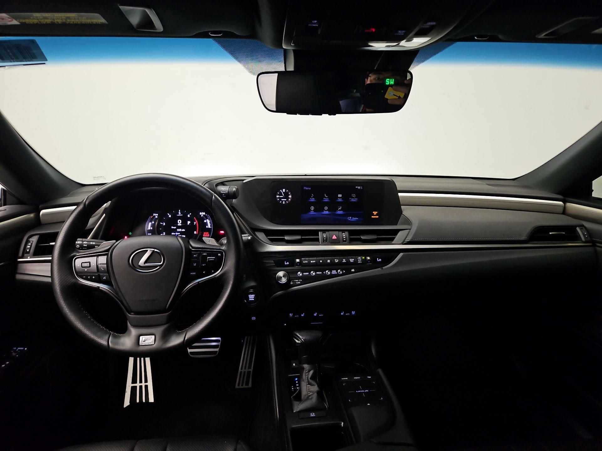 Thumbnail: 2021 Lexus ES - 9