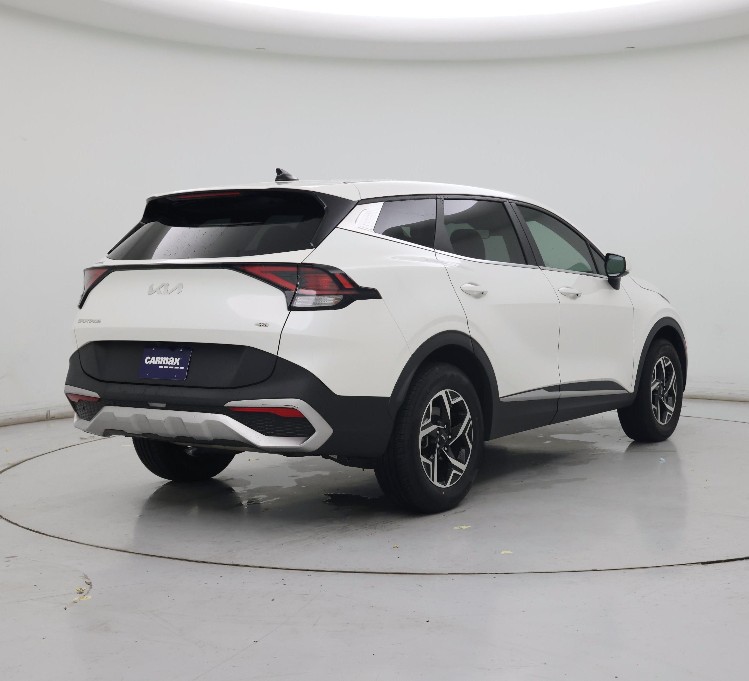 Thumbnail: 2023 Kia Sportage - 8
