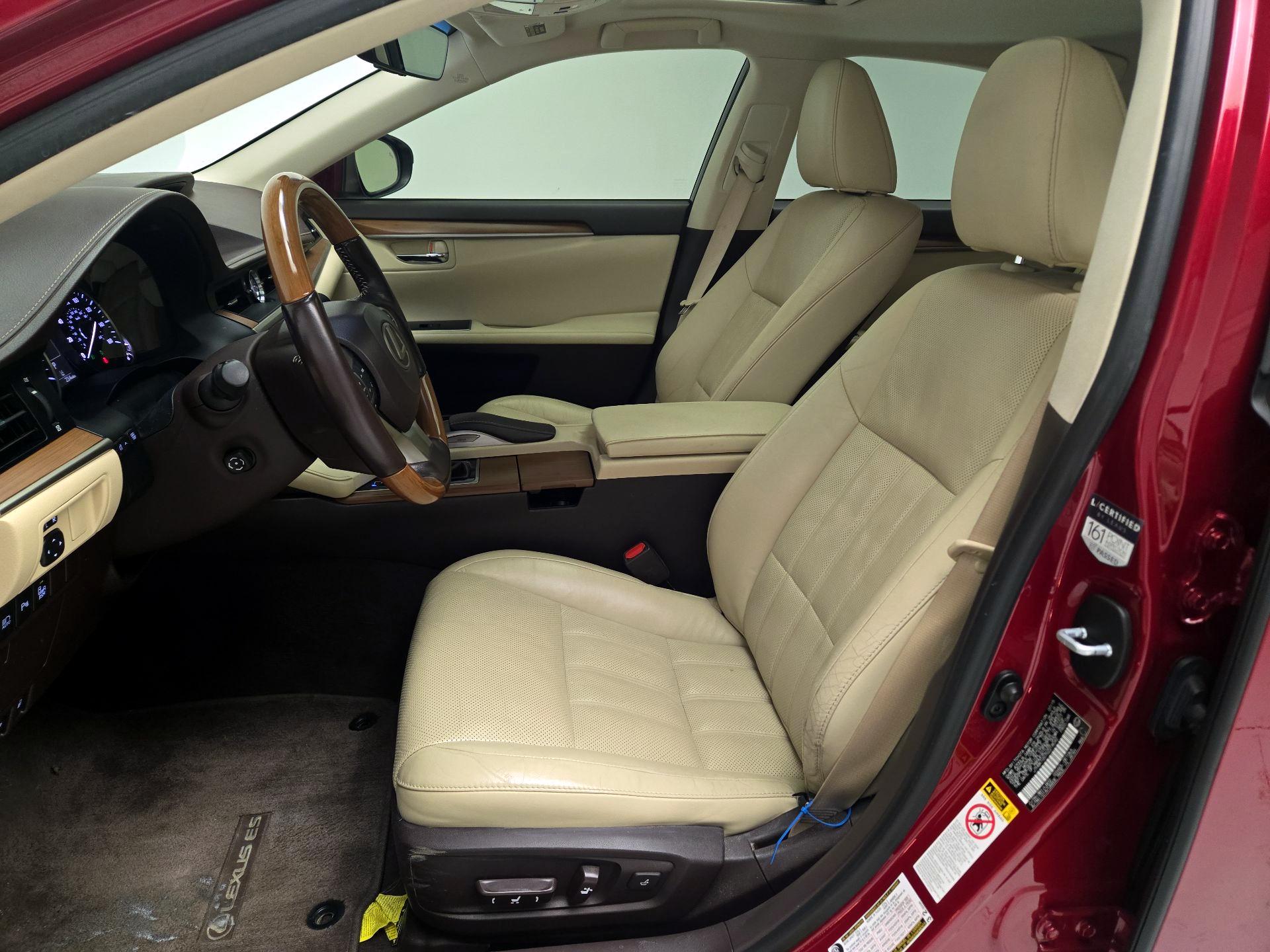 Thumbnail: 2016 Lexus ES - 11