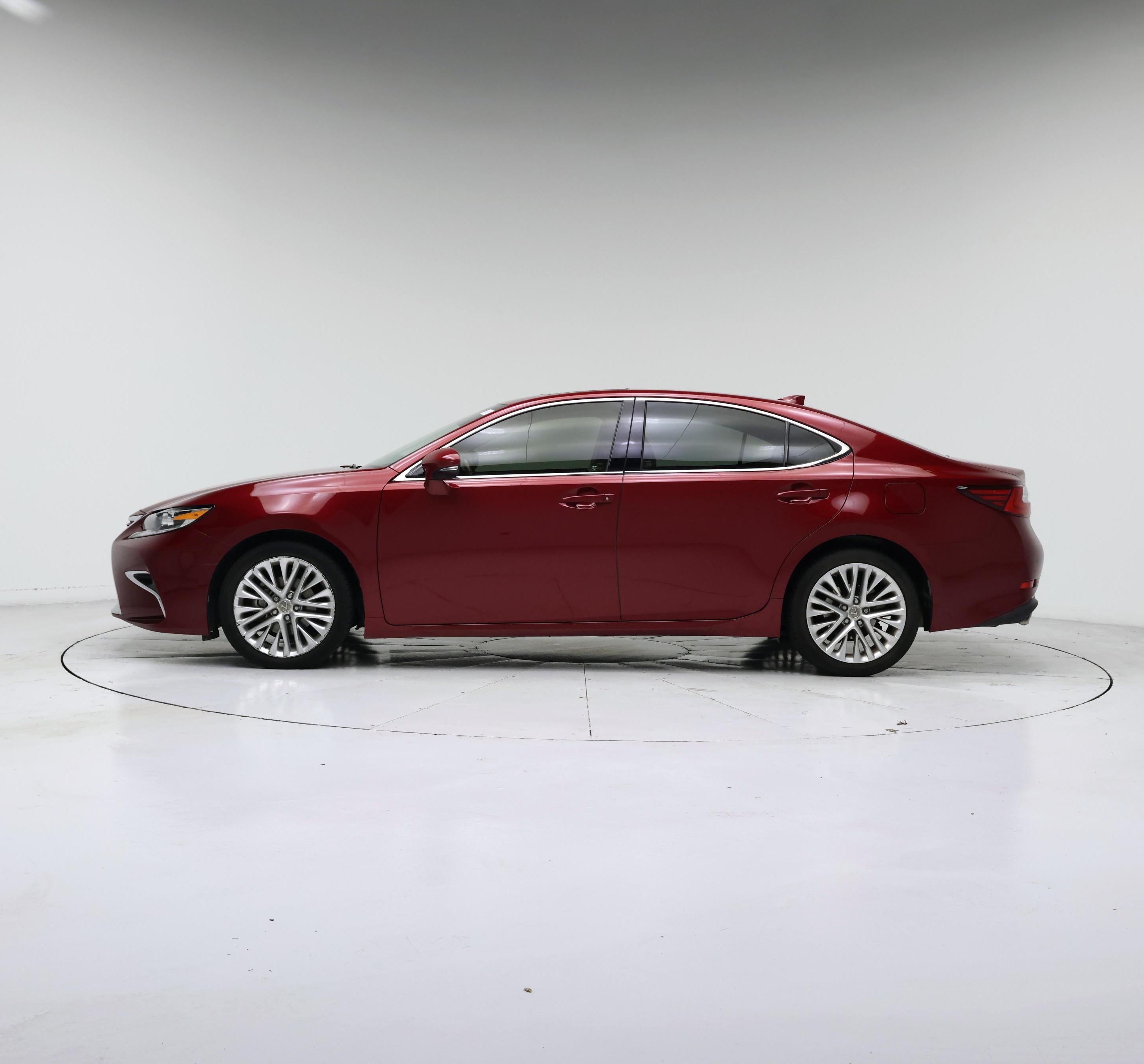 Thumbnail: 2016 Lexus ES - 3
