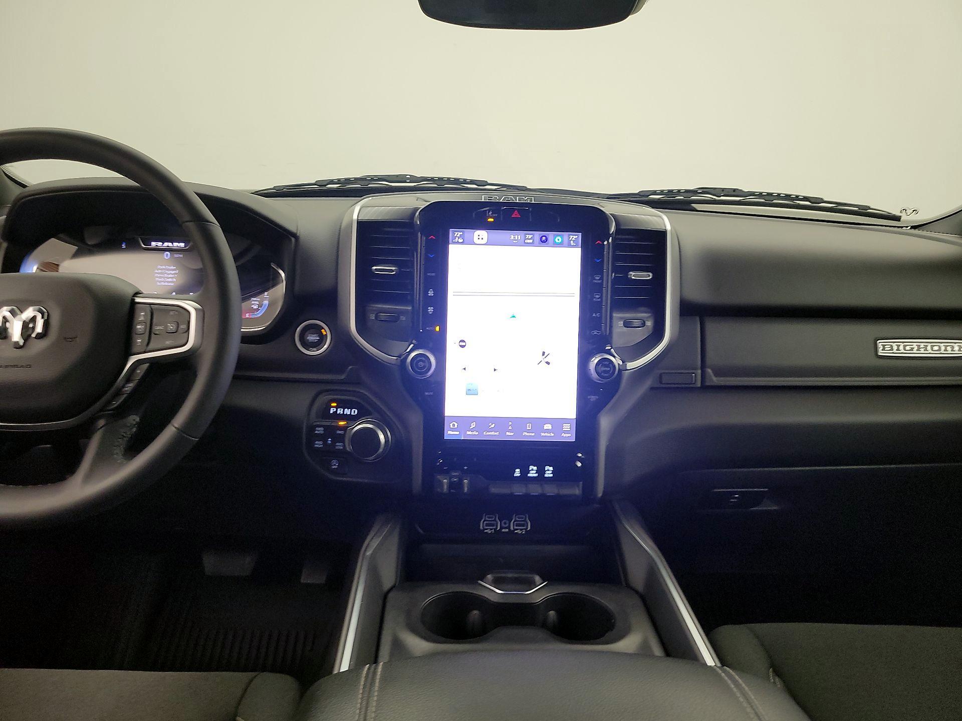 Thumbnail: 2025 RAM 1500 - 9