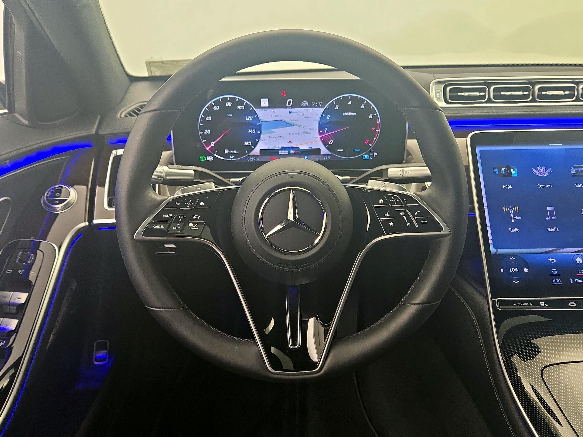 Thumbnail: 2023 Mercedes-Benz S-Class - 10