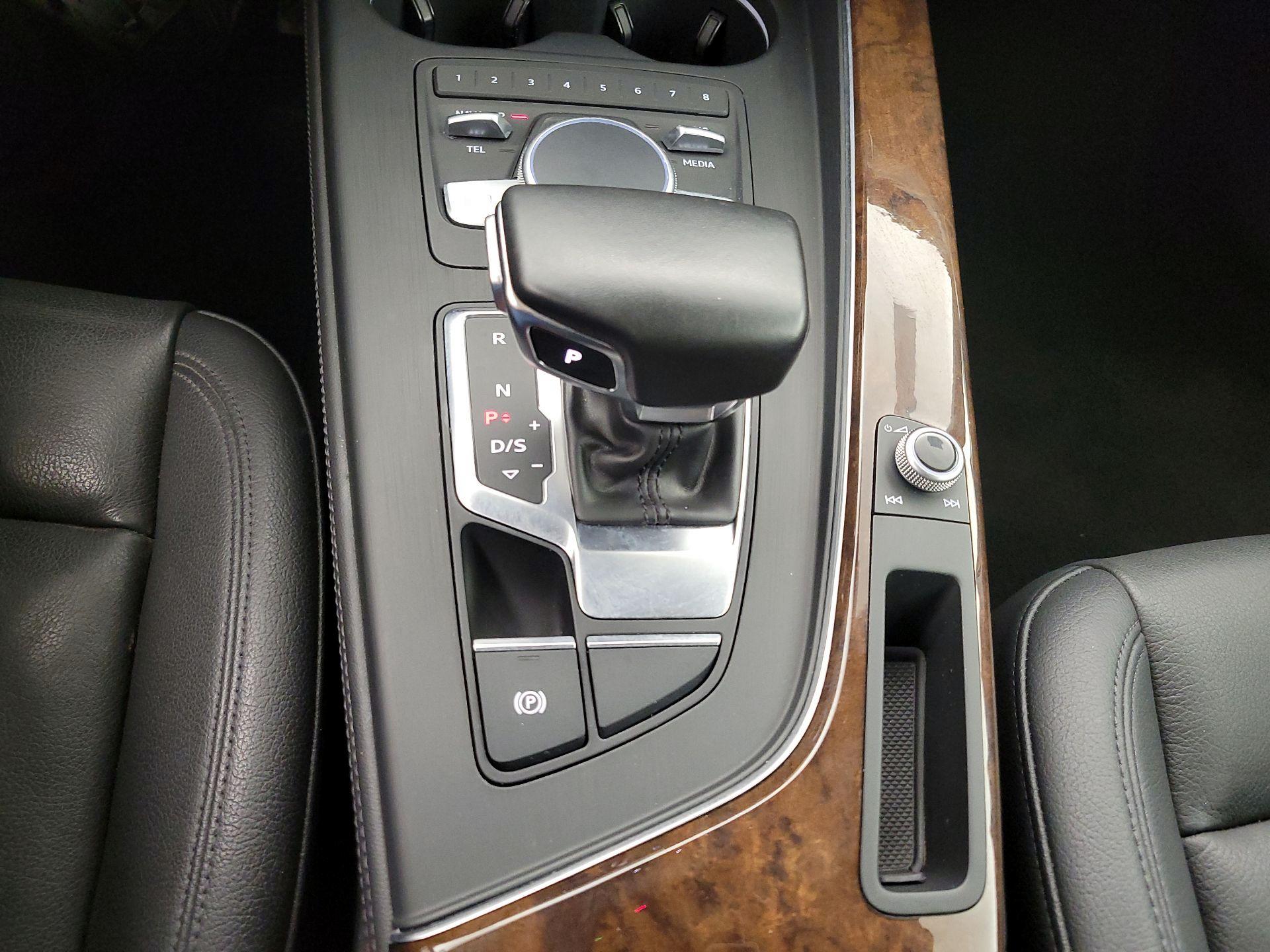 Thumbnail: 2019 Audi A4 - 17