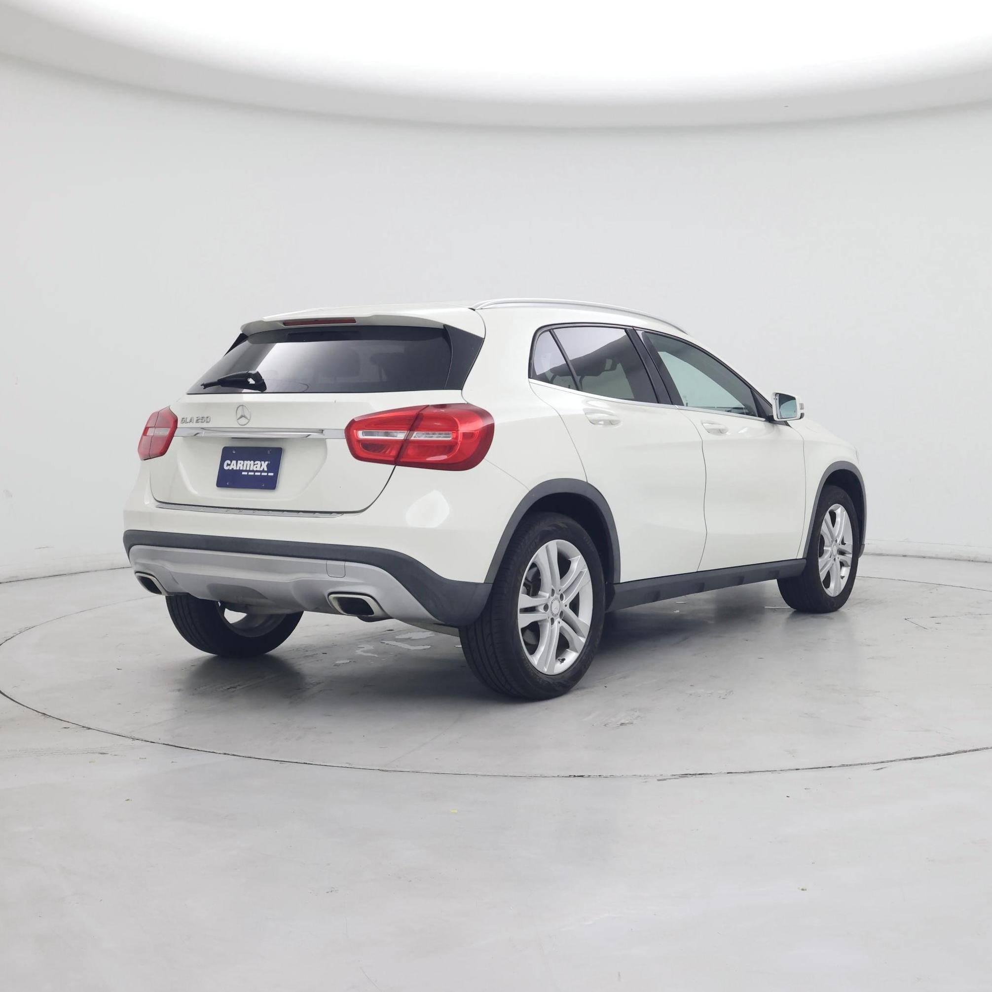 Thumbnail: 2016 Mercedes-Benz GLA - 8