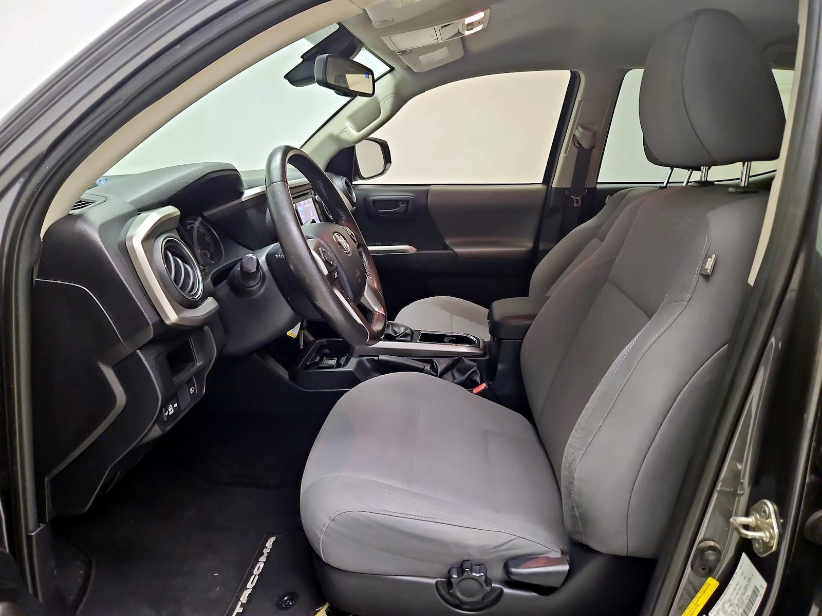 2019 Toyota Tacoma SR5 - Photo 12