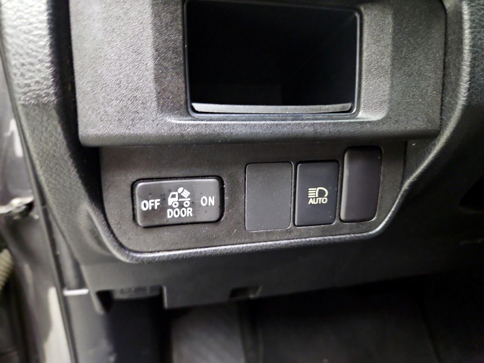 2019 Toyota Tacoma SR5 - Photo 14
