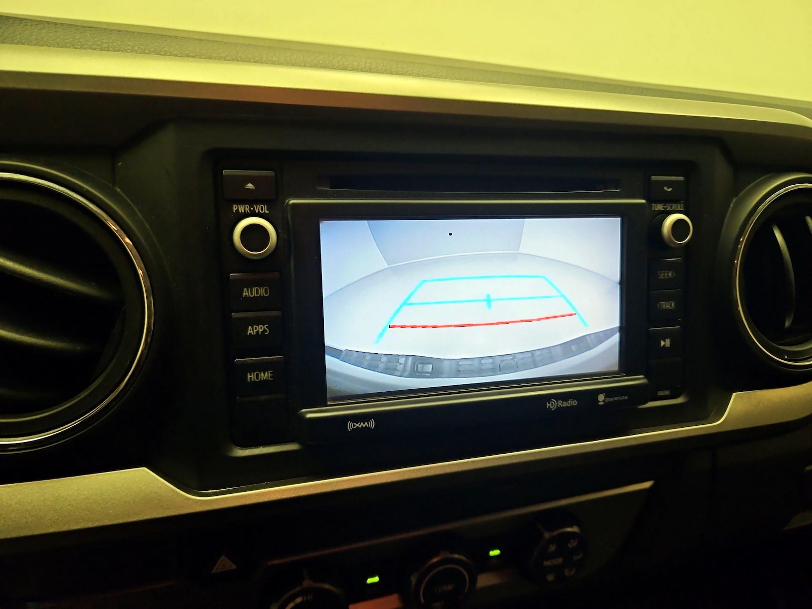 2019 Toyota Tacoma SR5 - Photo 15