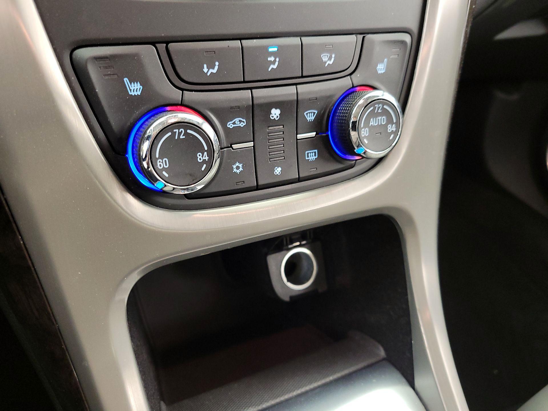 Thumbnail: 2015 Buick Verano - 16