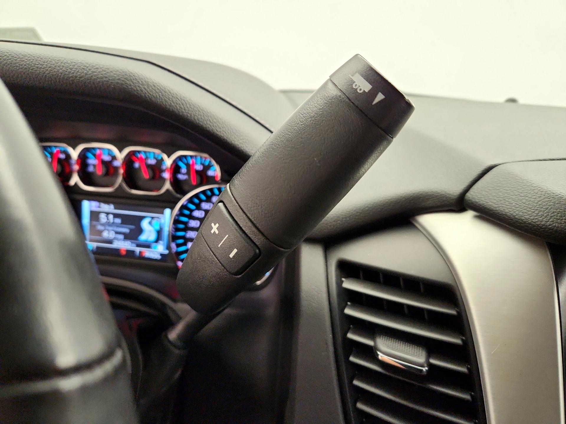 Thumbnail: 2020 GMC Yukon - 17