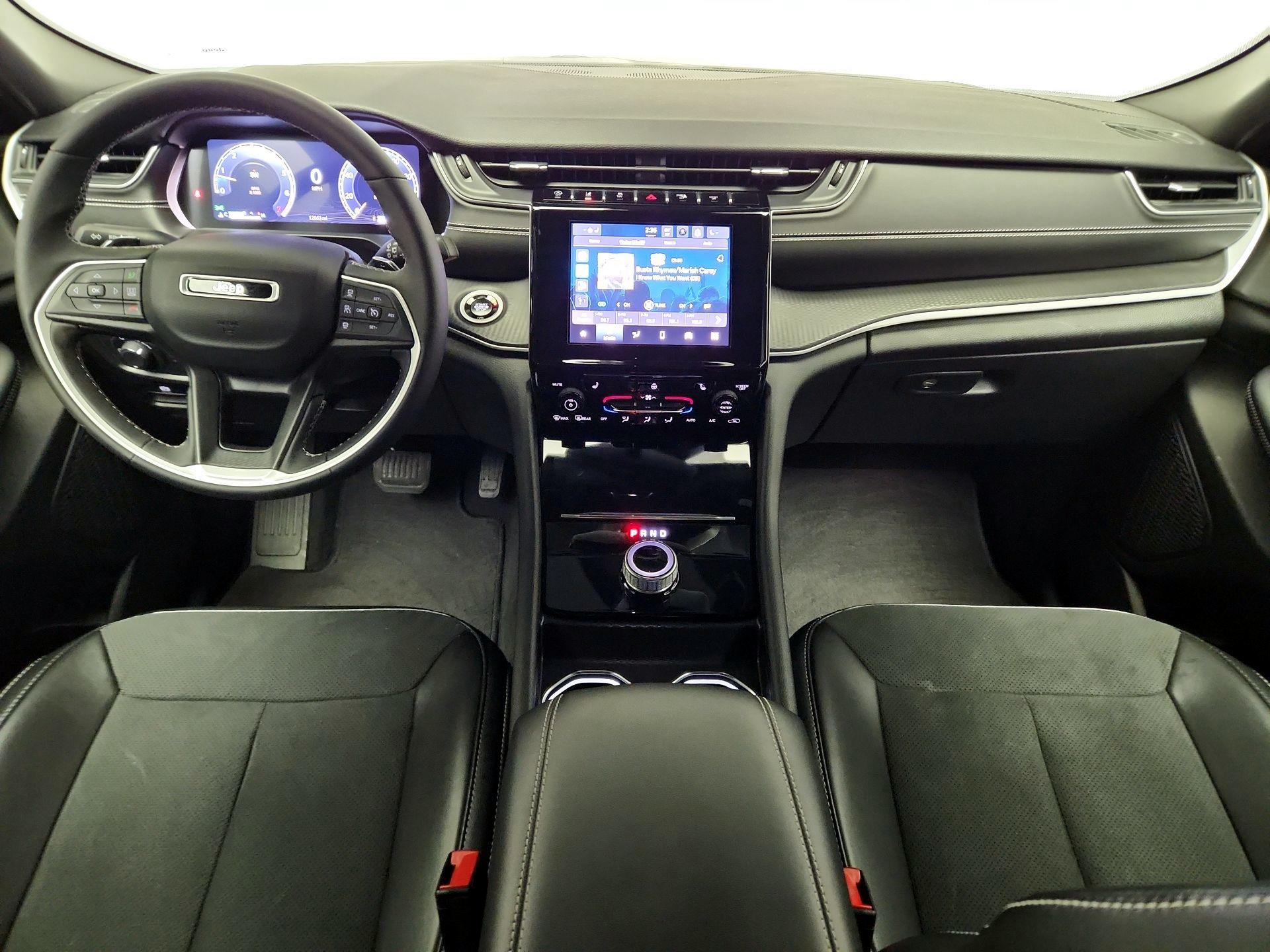 Thumbnail: 2024 Jeep Grand Cherokee - 9