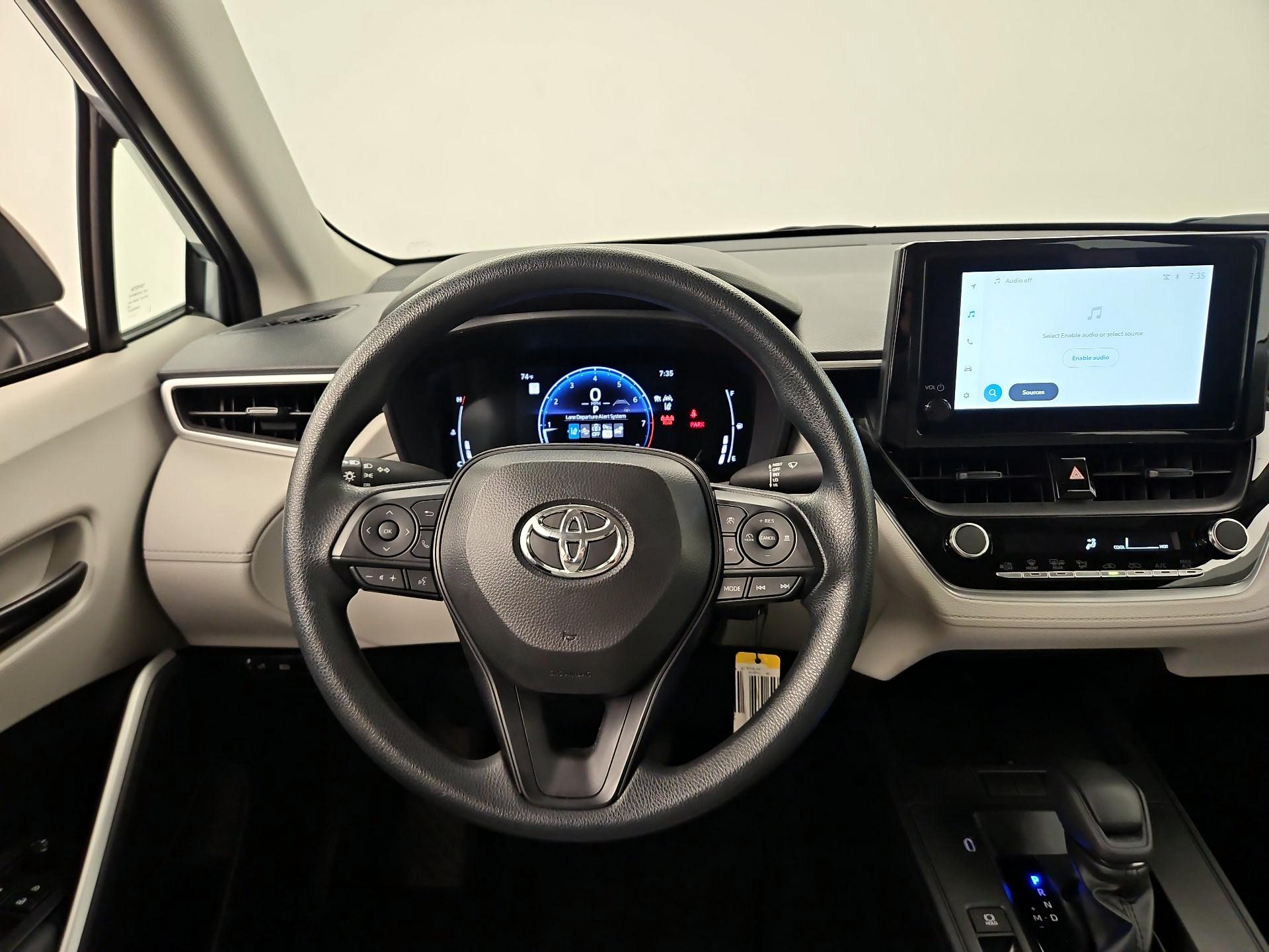 Thumbnail: 2026 Toyota Corolla Cross - 10