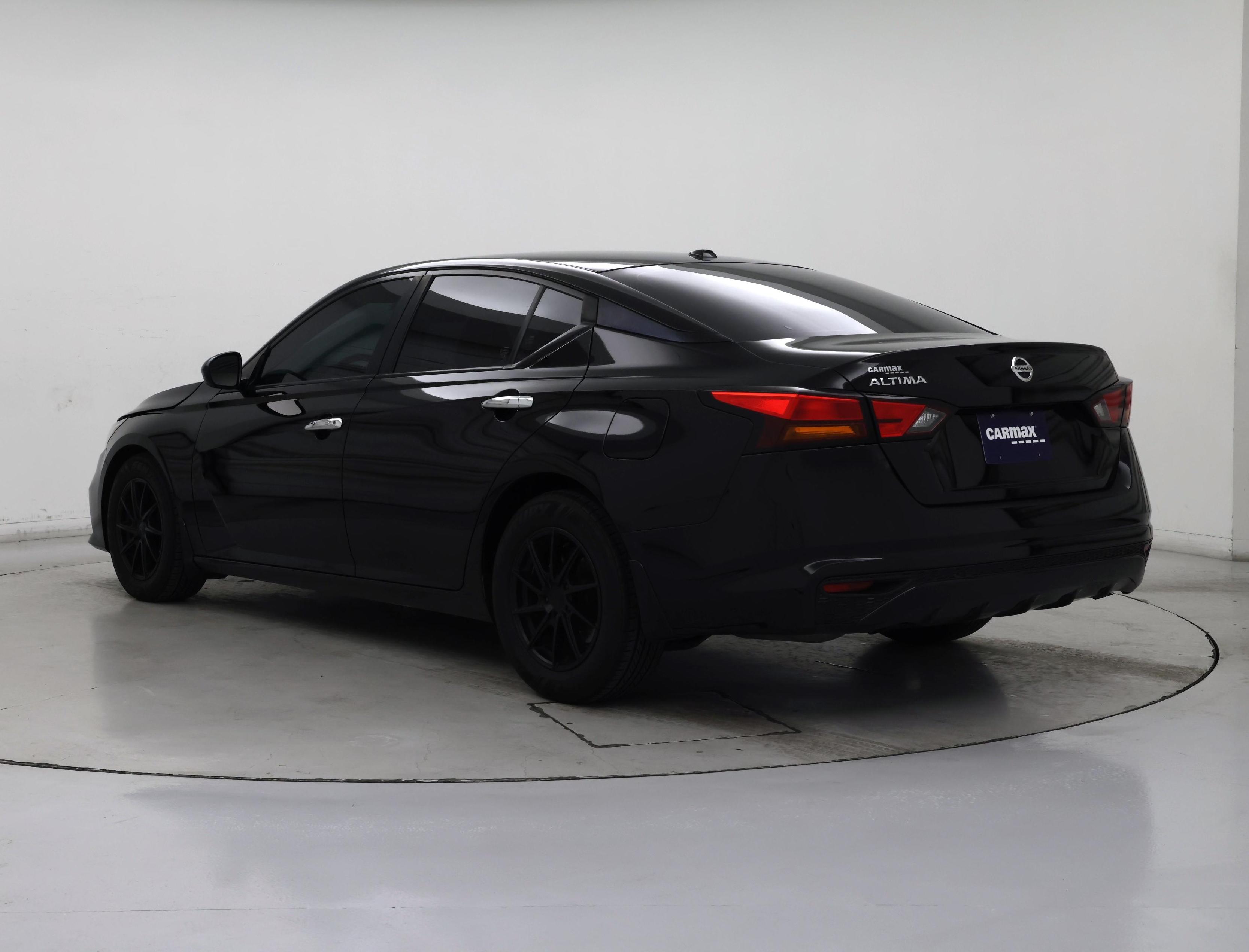 Thumbnail: 2020 Nissan Altima - 2