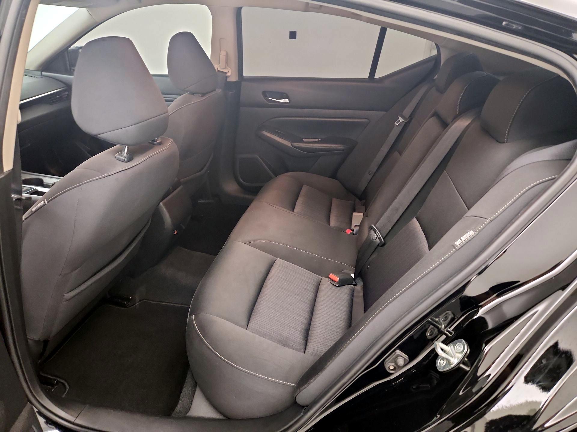 Thumbnail: 2020 Nissan Altima - 19