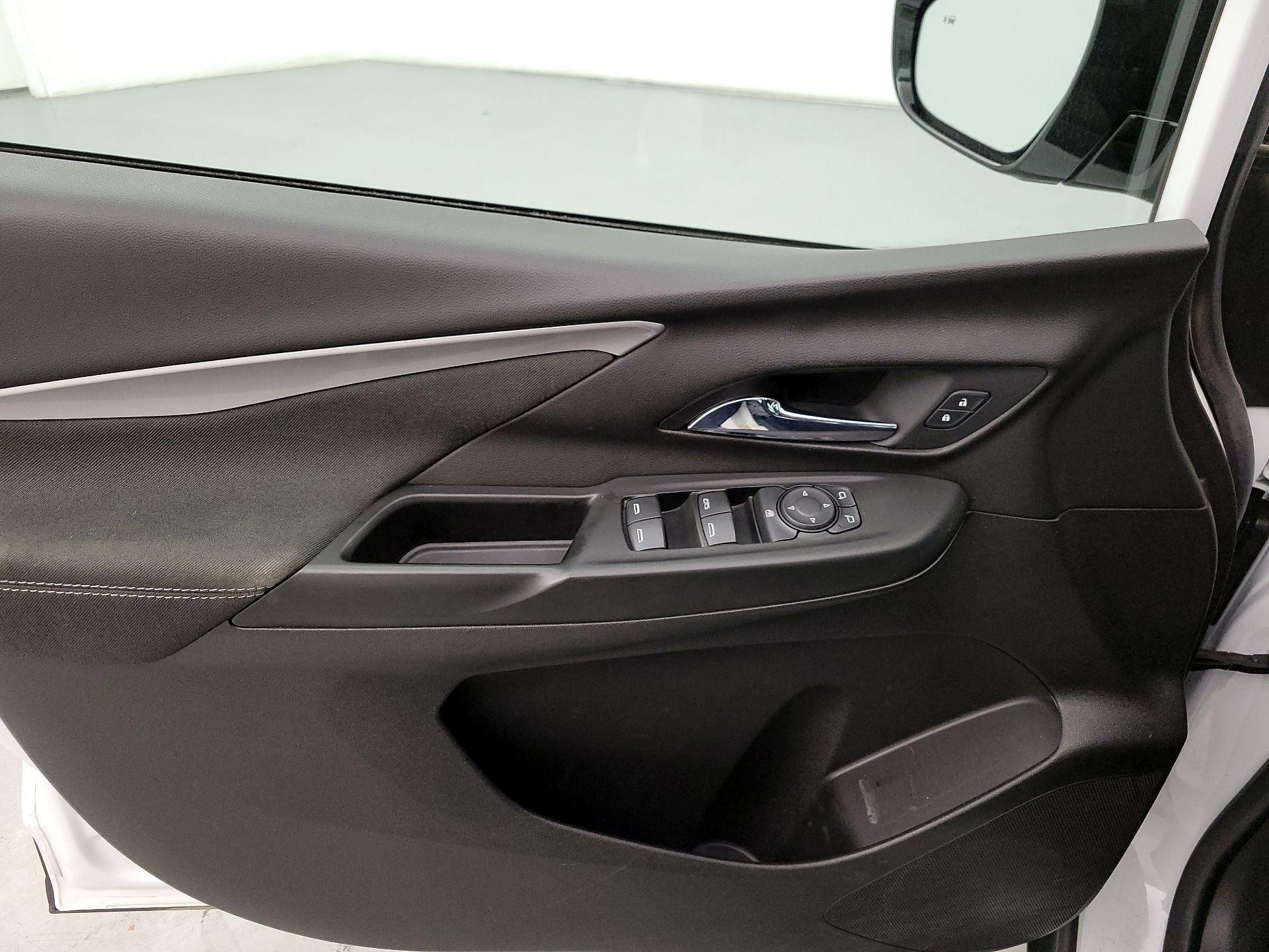 Thumbnail: 2022 Chevrolet Bolt EV - 12