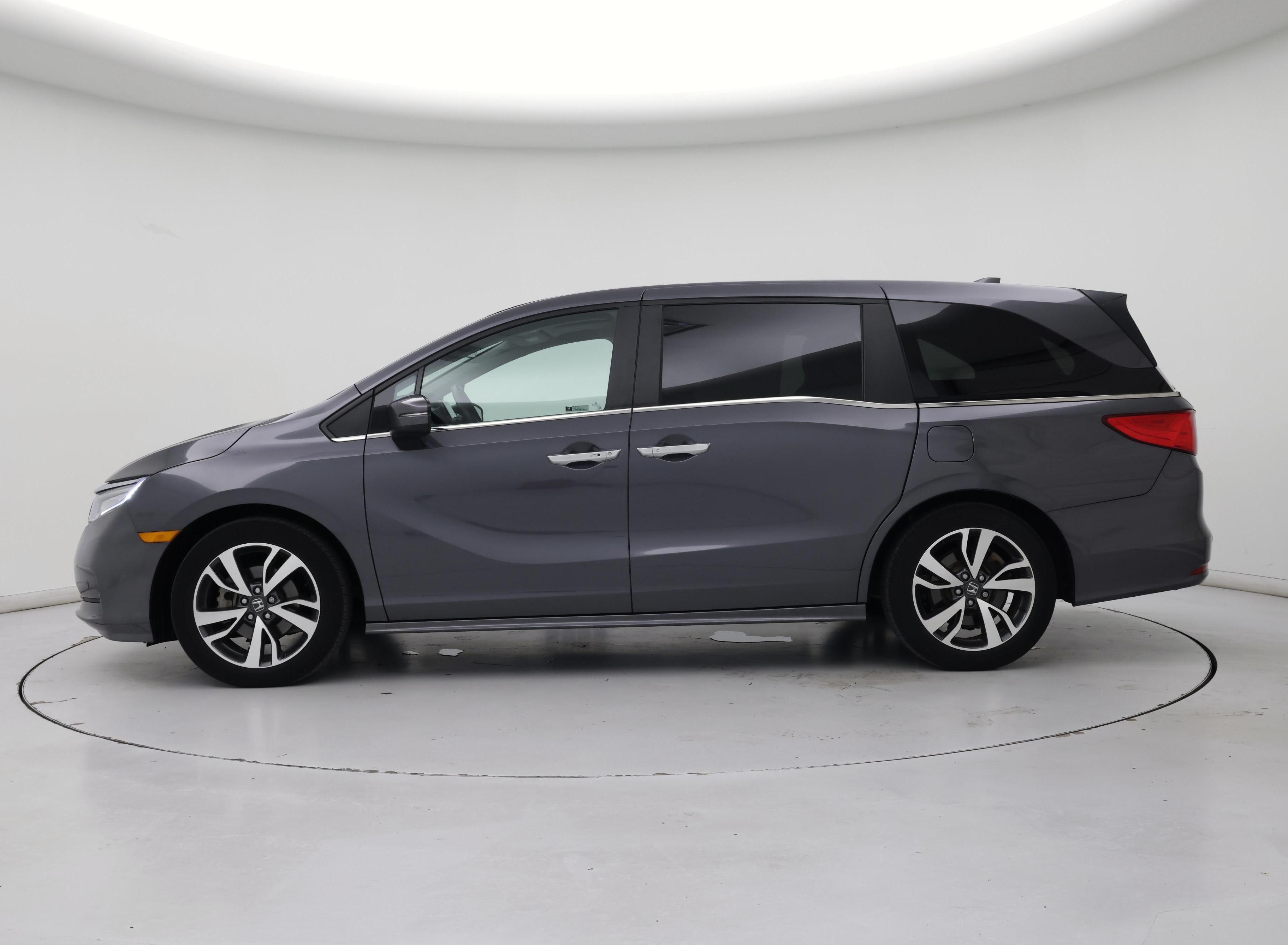 Thumbnail: 2022 Honda Odyssey - 3