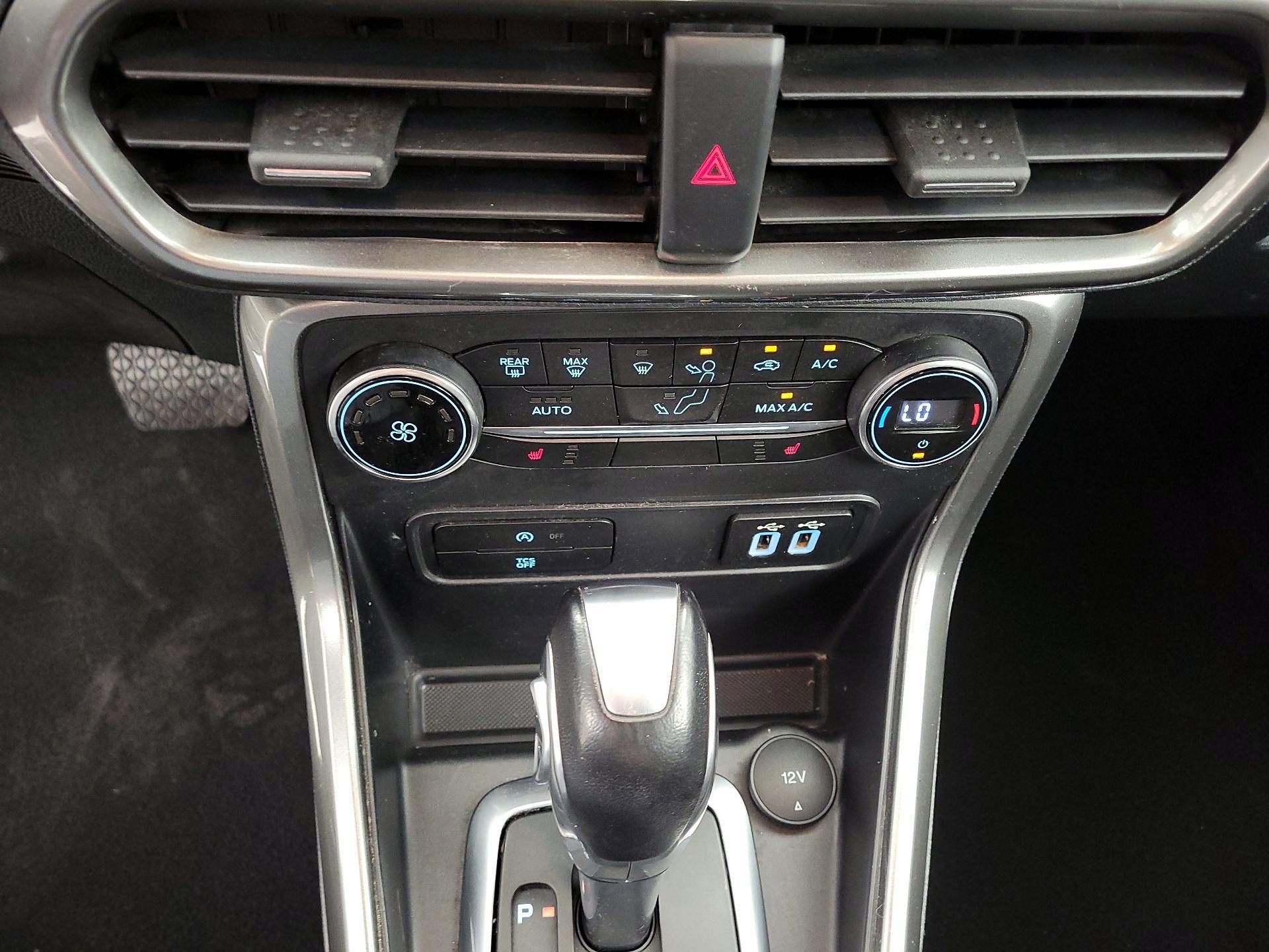 Thumbnail: 2018 Ford EcoSport - 16