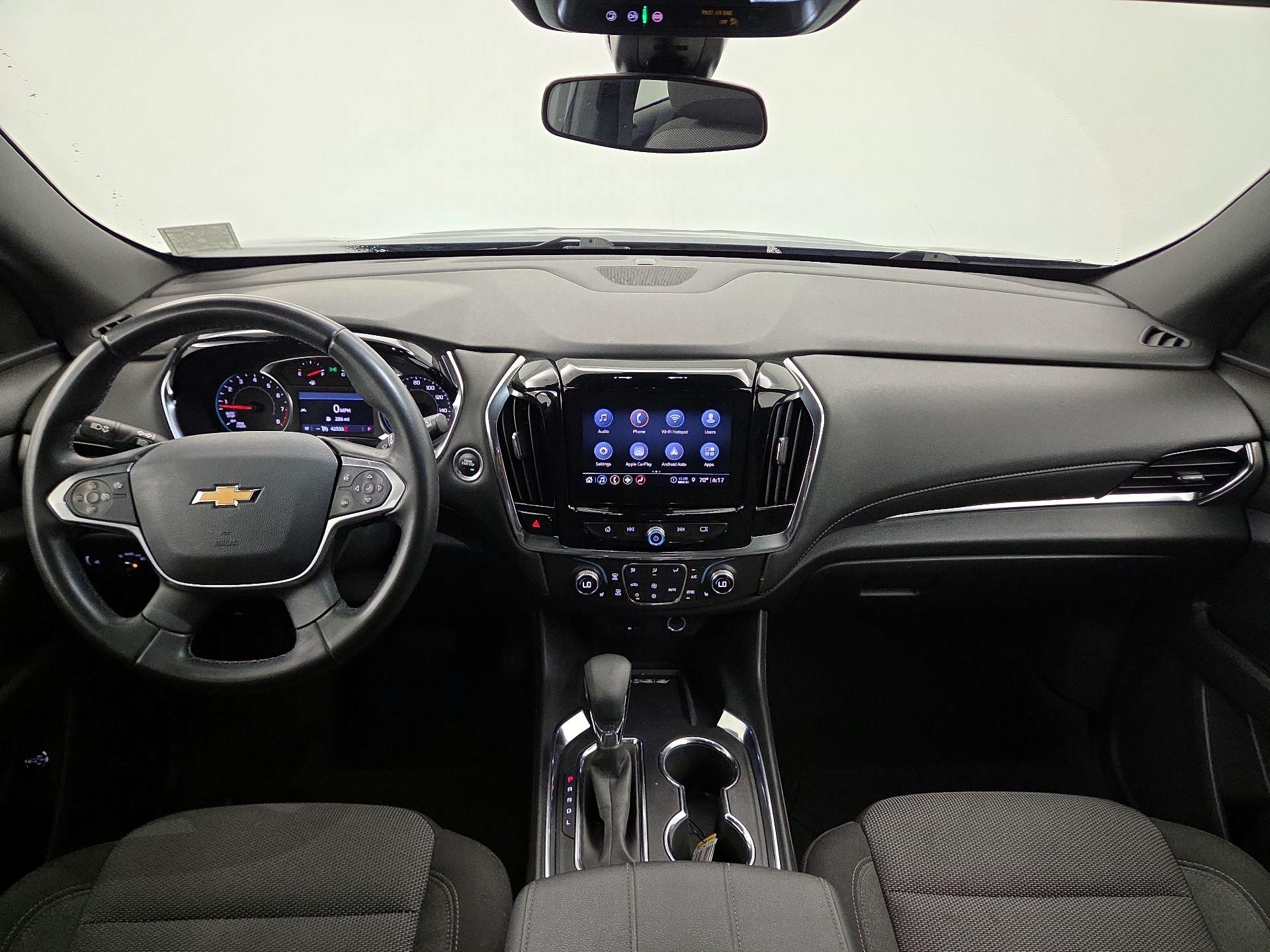 Thumbnail: 2023 Chevrolet Traverse - 9