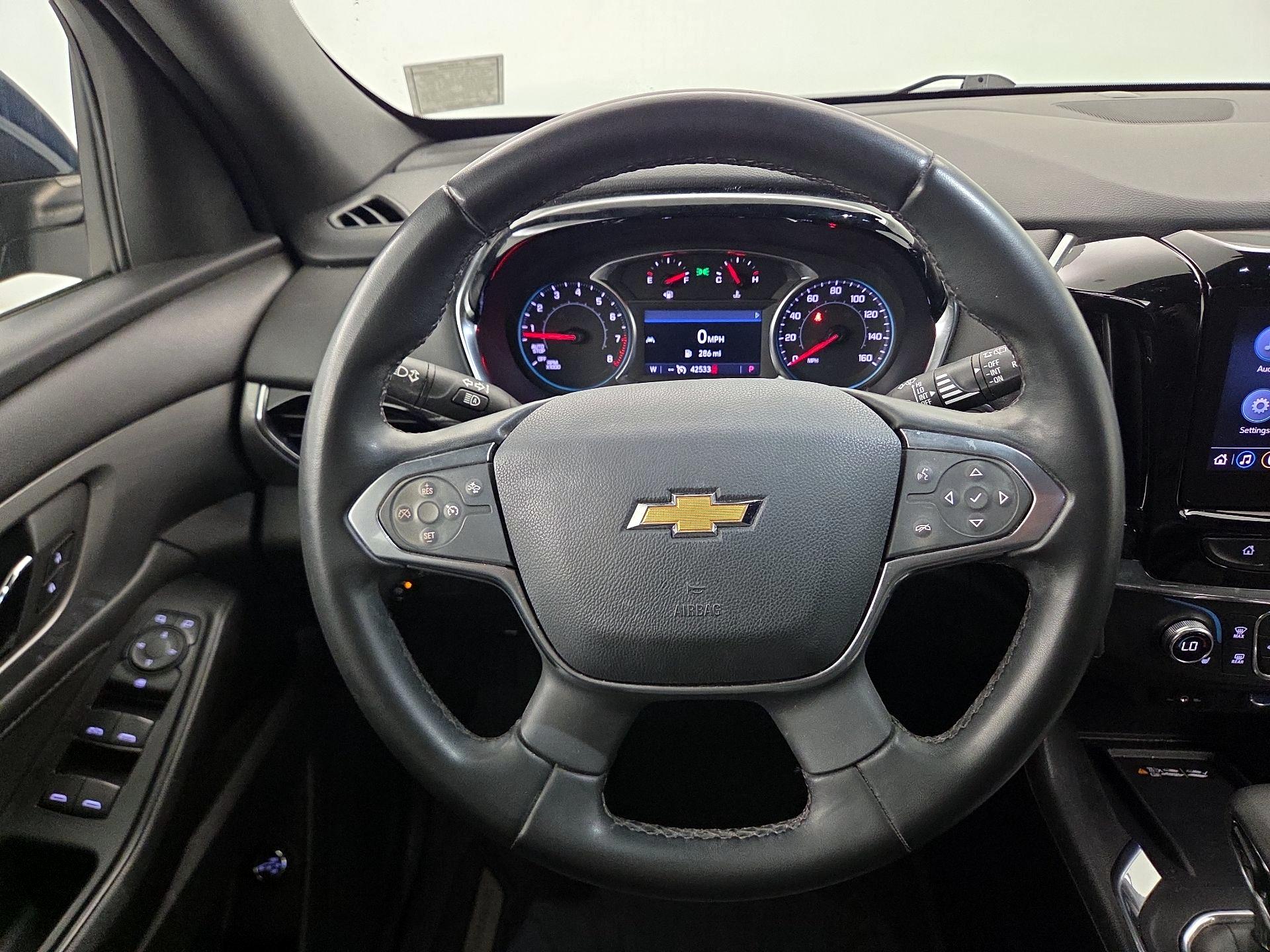 Thumbnail: 2023 Chevrolet Traverse - 10