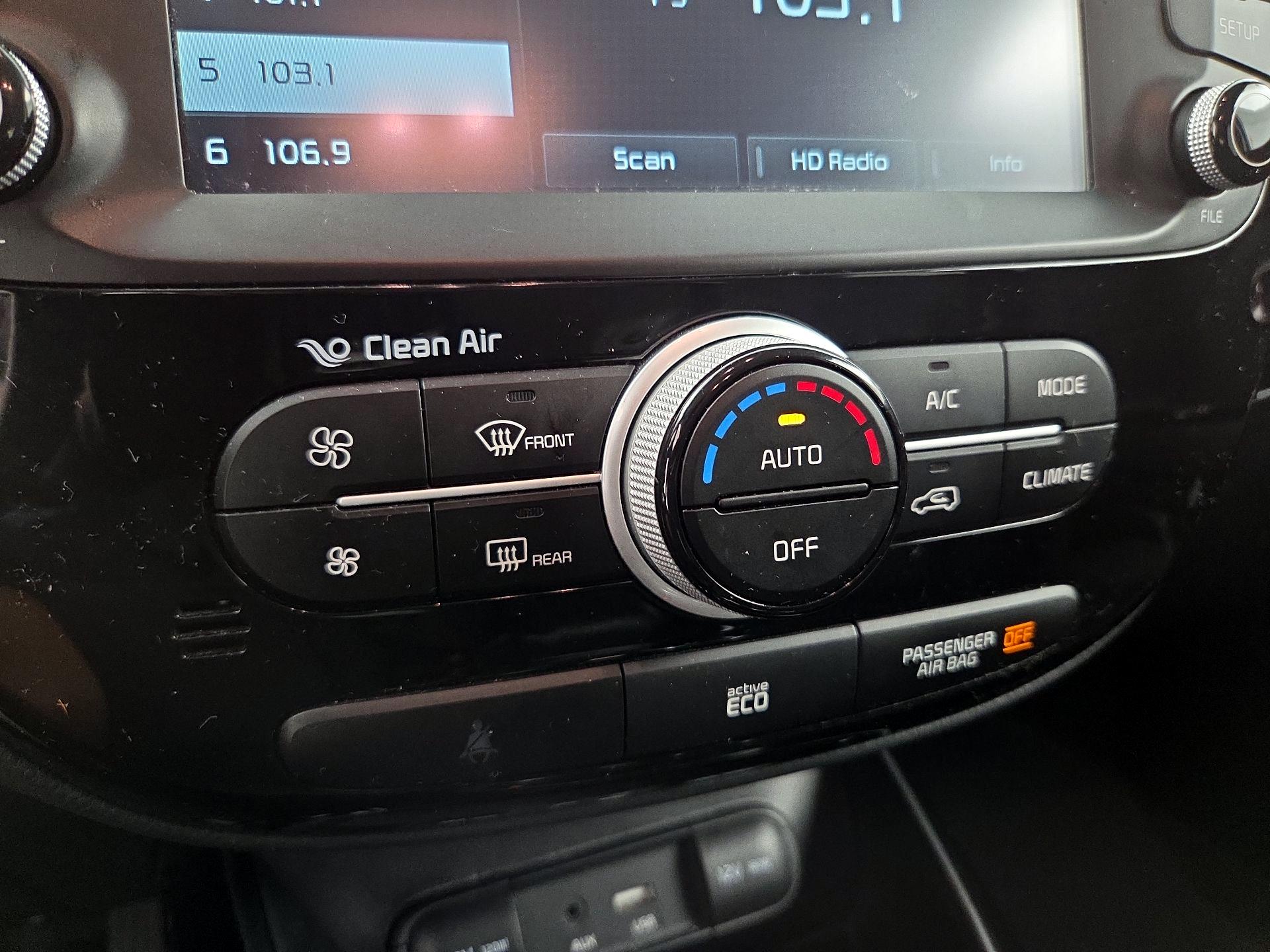 Thumbnail: 2016 Kia Soul - 17
