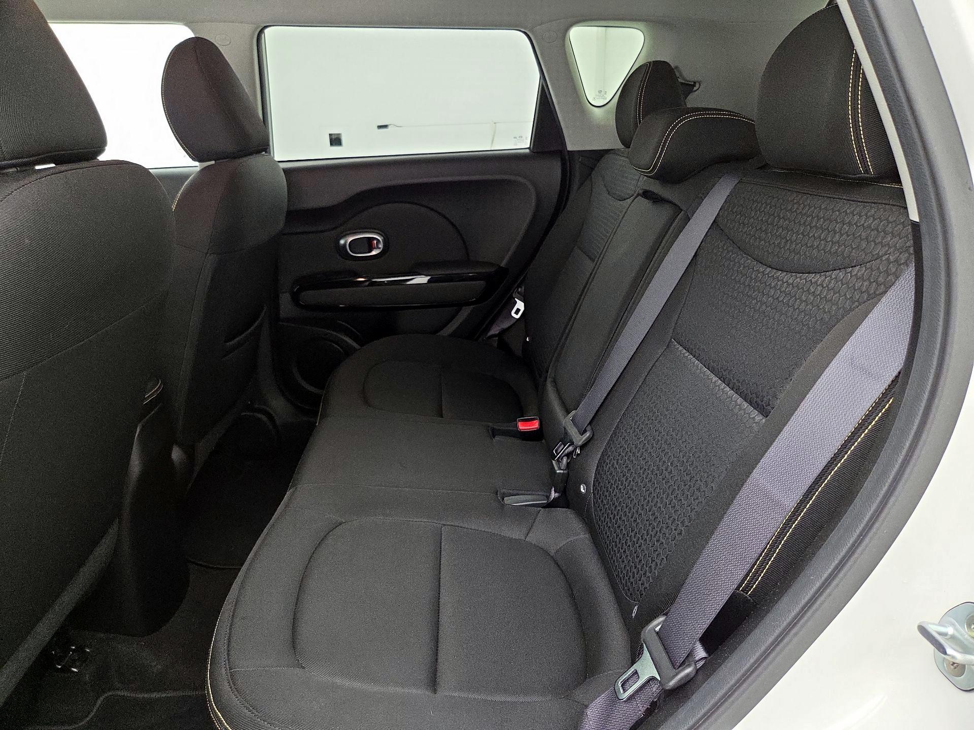 Thumbnail: 2016 Kia Soul - 20