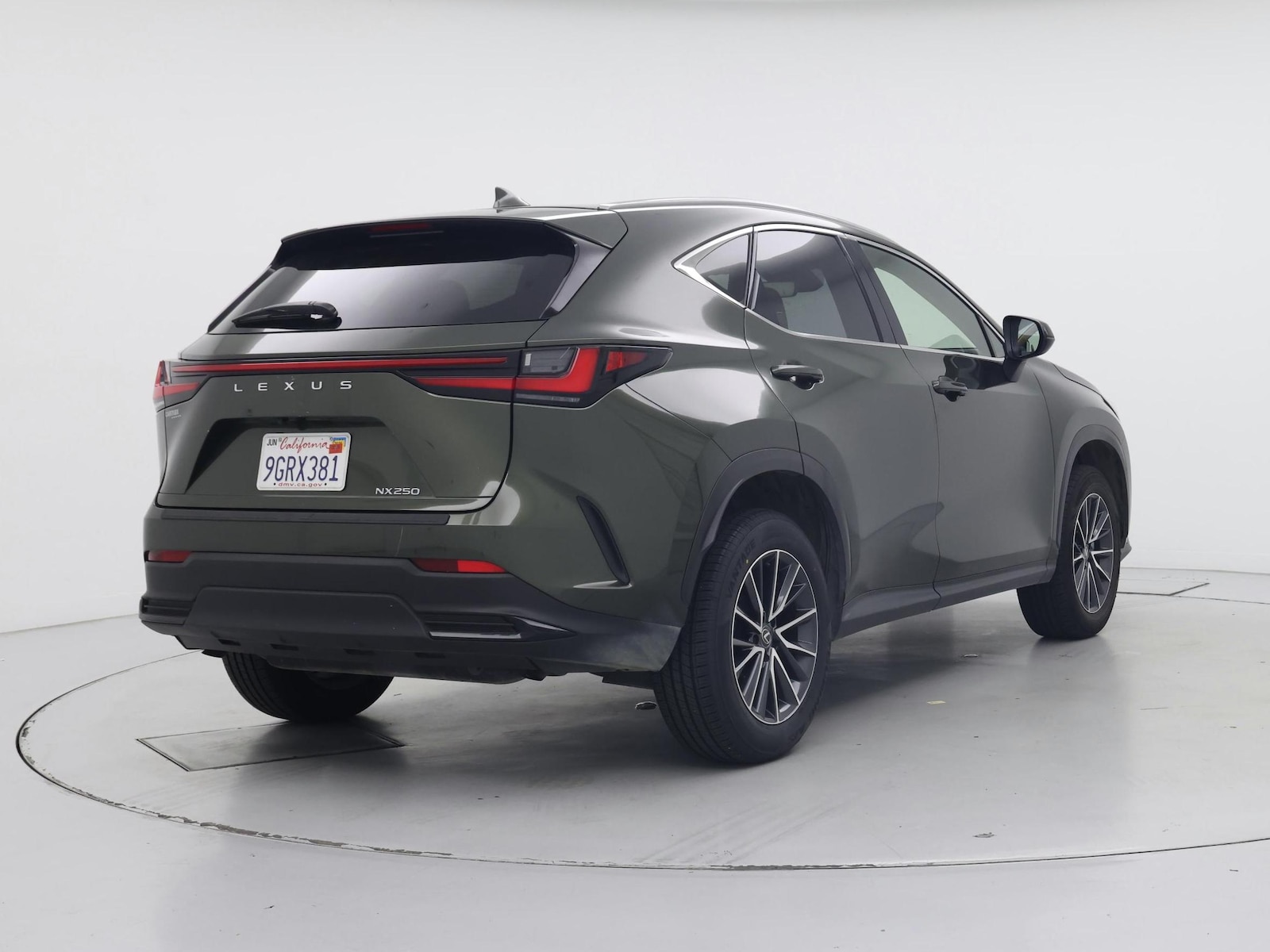 2024 Lexus NX 250 - Photo 9