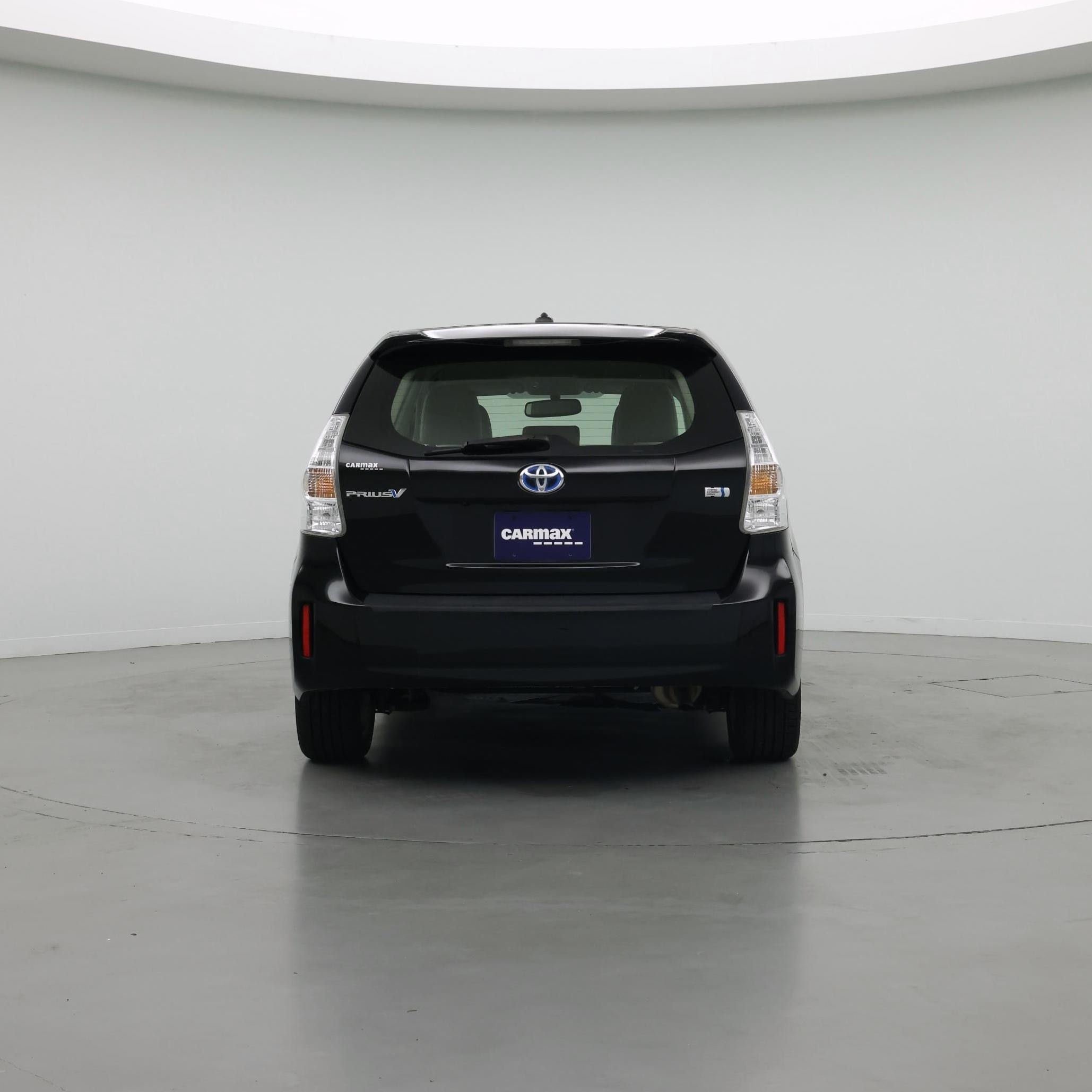 Thumbnail: 2014 Toyota Prius v - 6