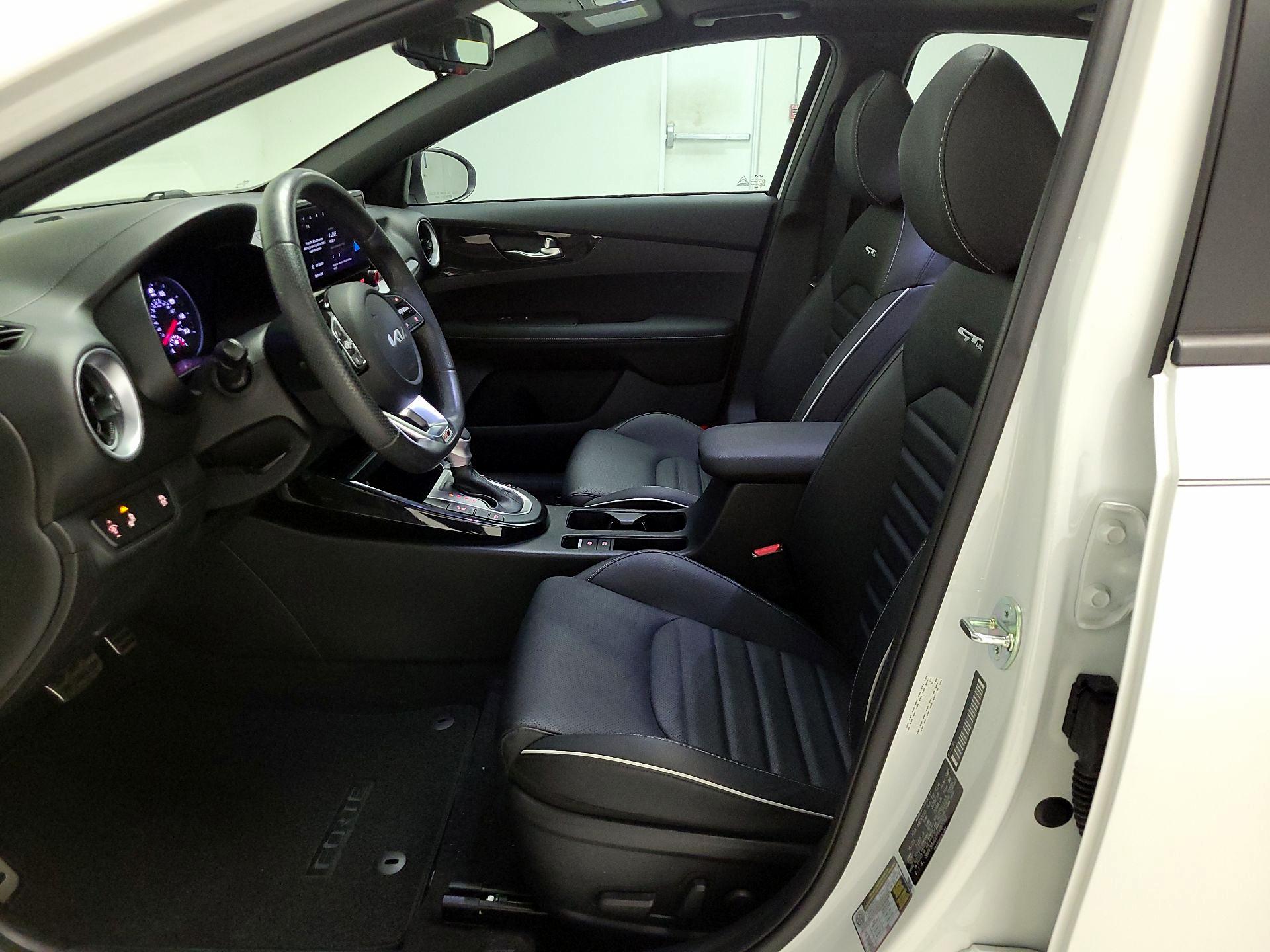 Thumbnail: 2023 Kia Forte - 11