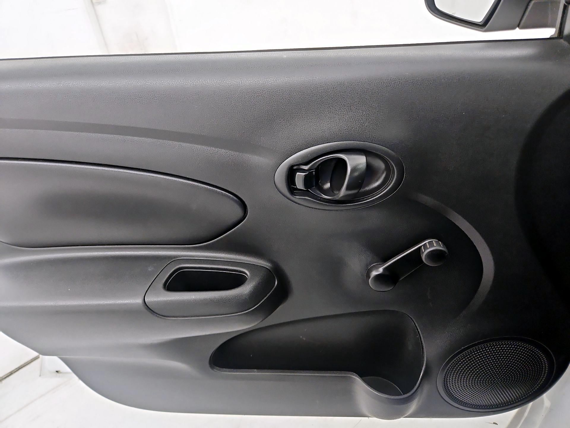 Thumbnail: 2014 Nissan Versa - 12