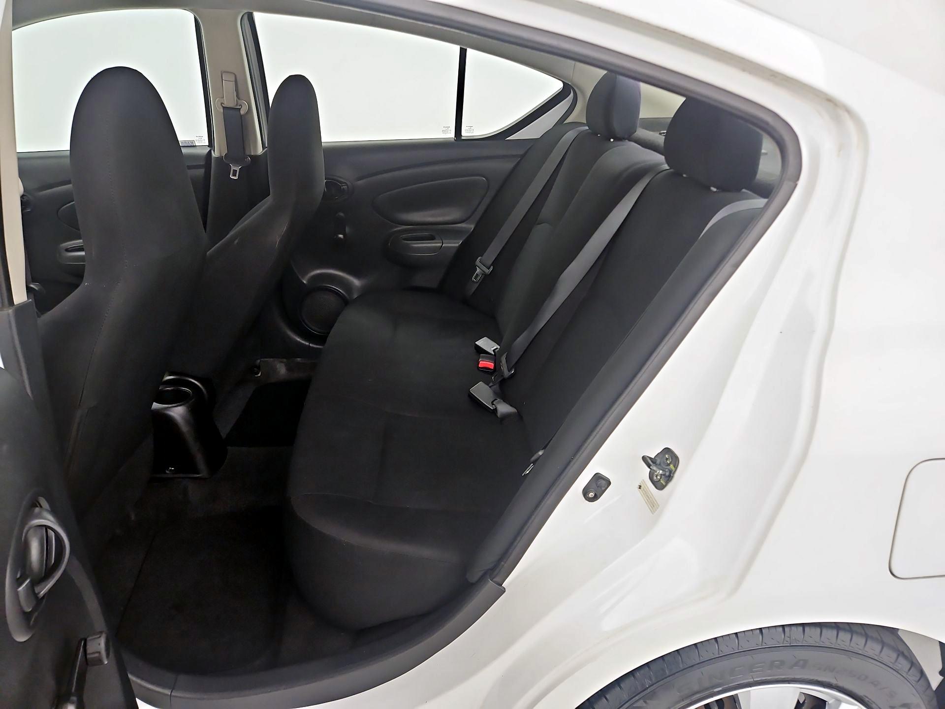 Thumbnail: 2014 Nissan Versa - 18