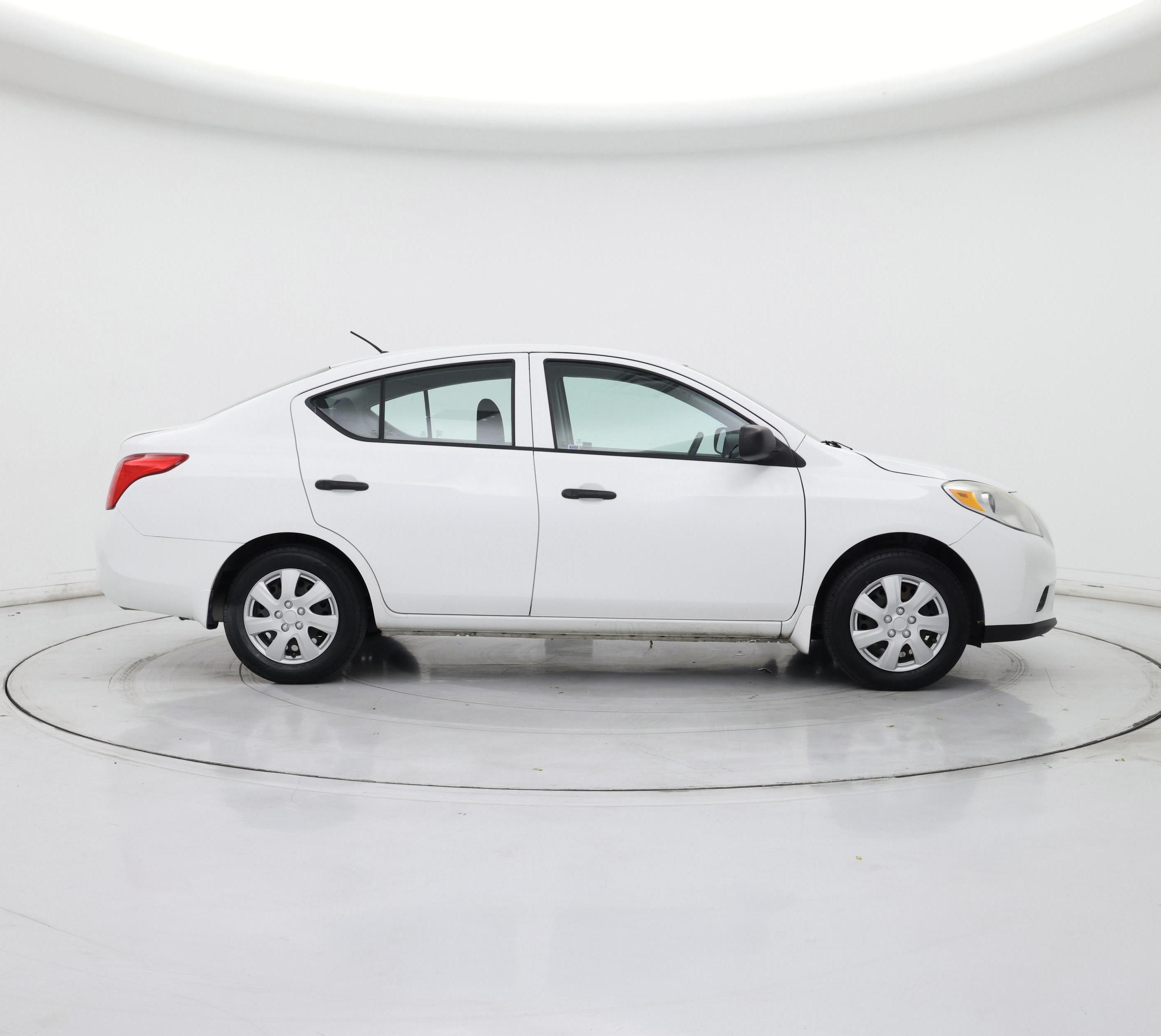 Thumbnail: 2014 Nissan Versa - 7