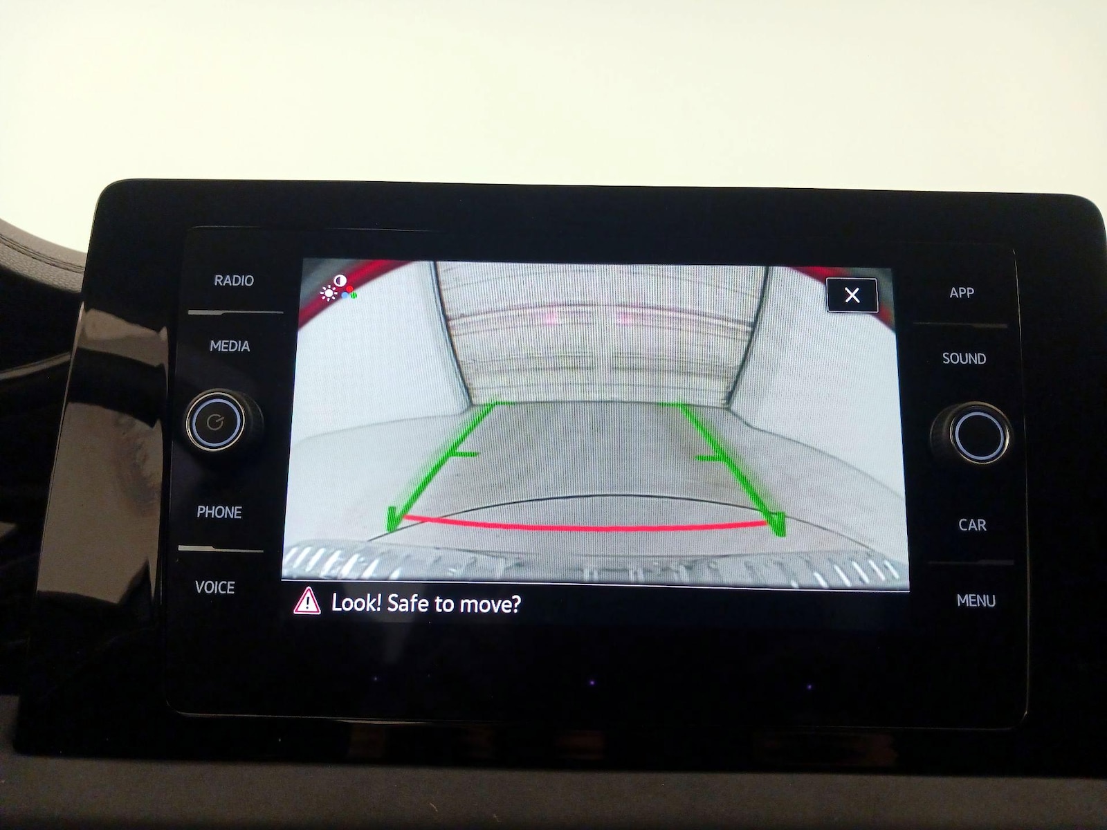 2025 Volkswagen Jetta SE - Photo 15