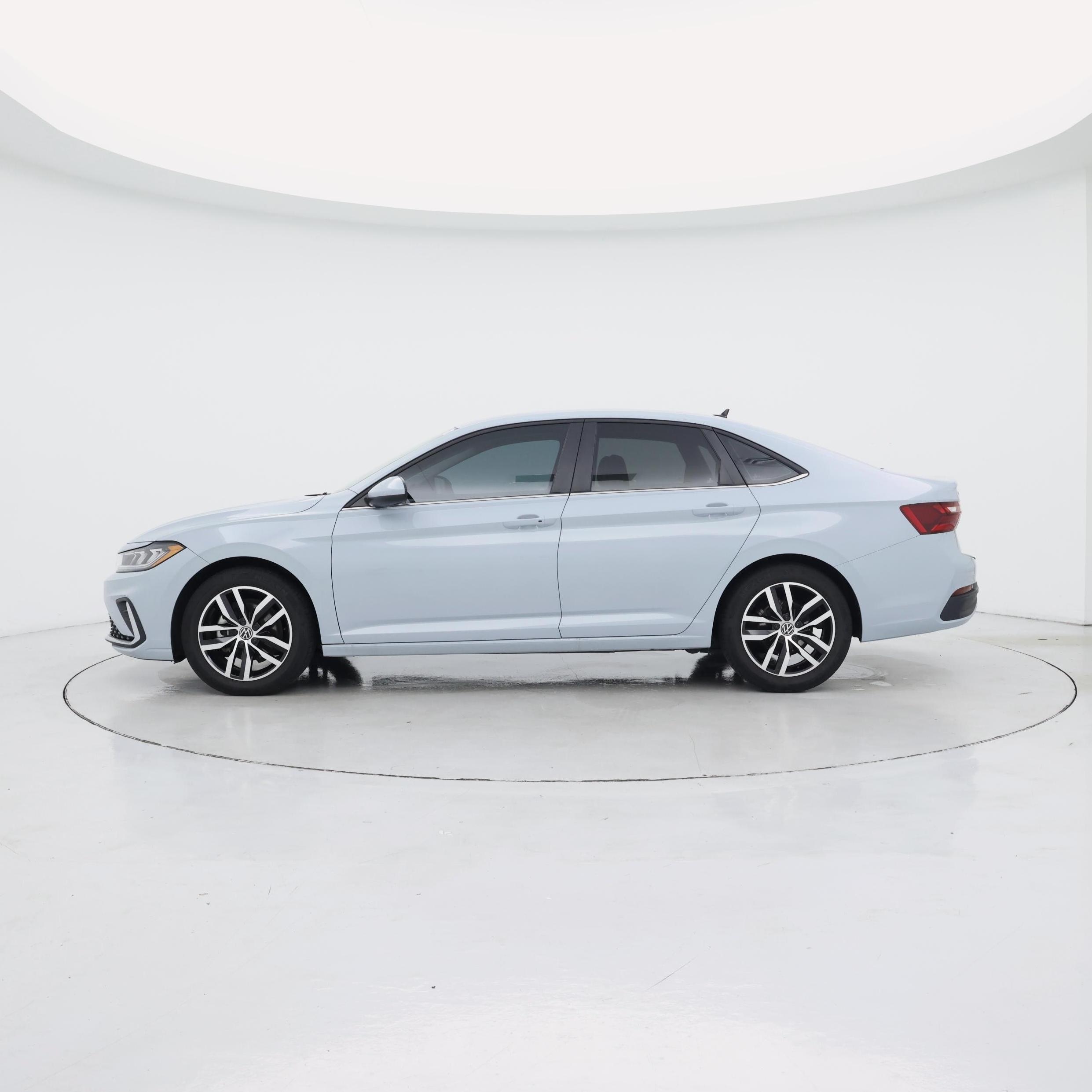 Thumbnail: 2025 Volkswagen Jetta - 3
