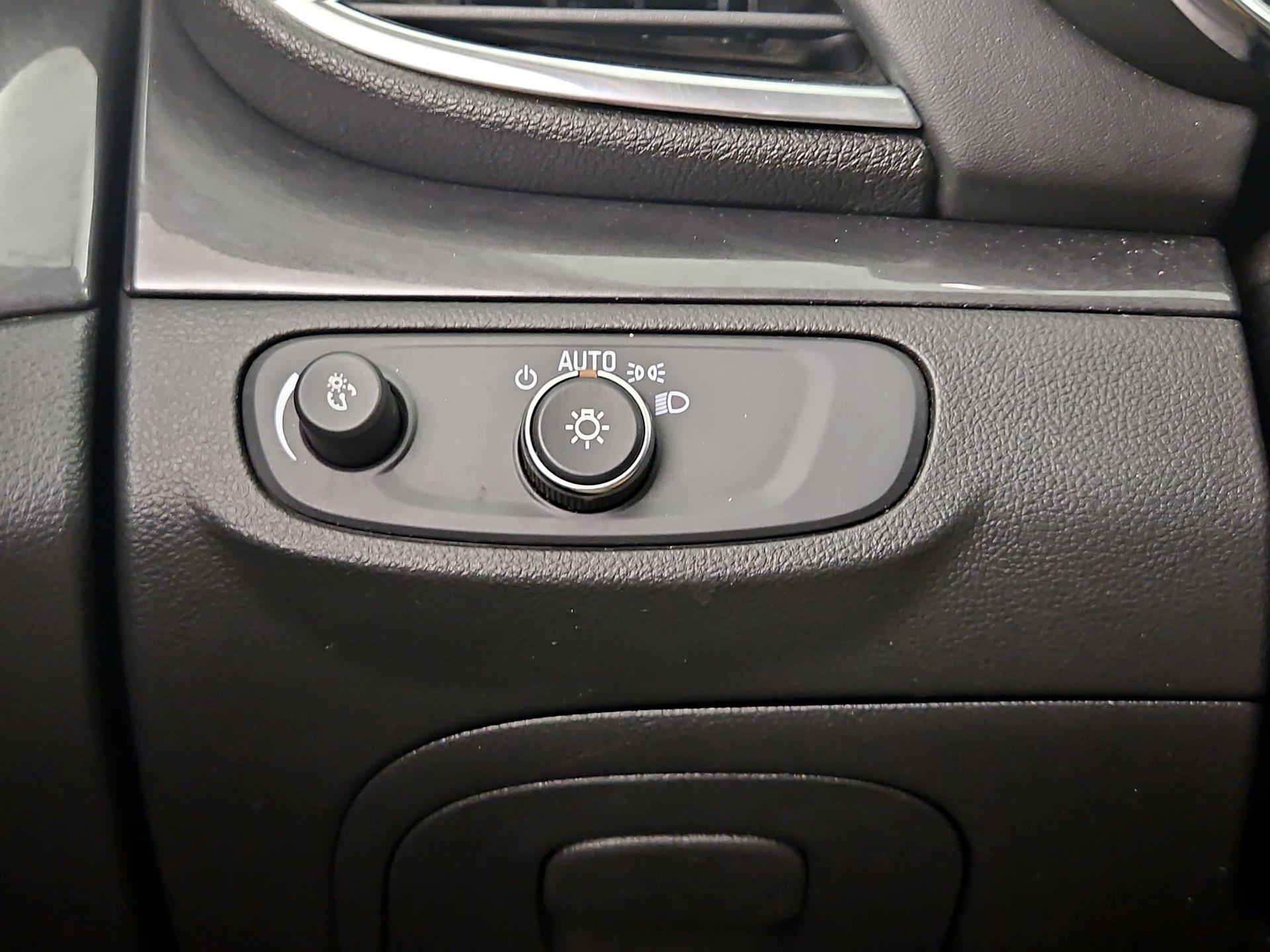 Thumbnail: 2020 Buick Encore - 13